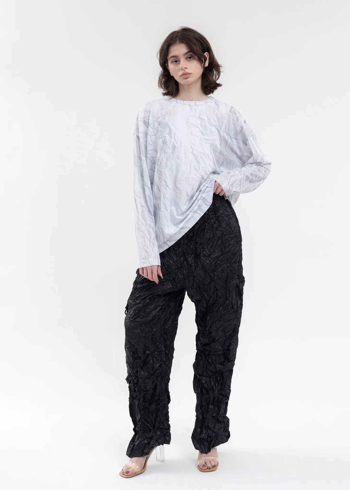 WHITE CRINKLE PRINTED LONG-SLEEVED T-SHIRT - Image 6