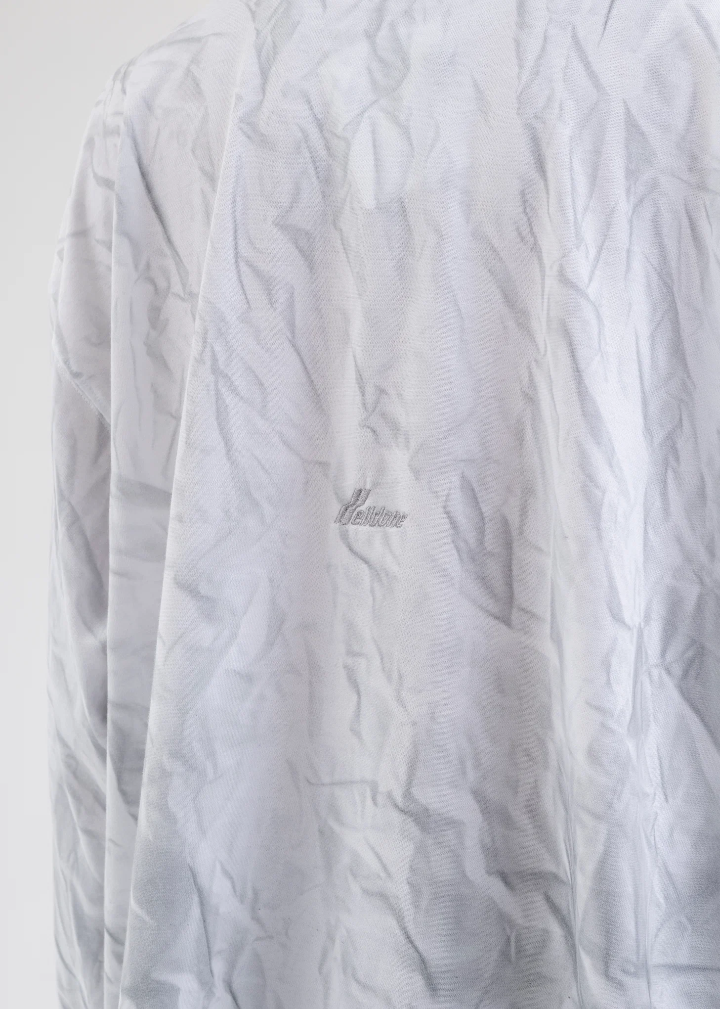 WHITE CRINKLE PRINTED LONG-SLEEVED T-SHIRT - Image 4