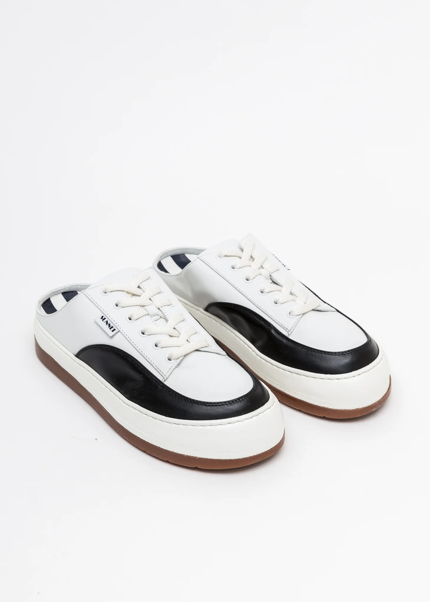 White Dreamy Sabot - Image 3