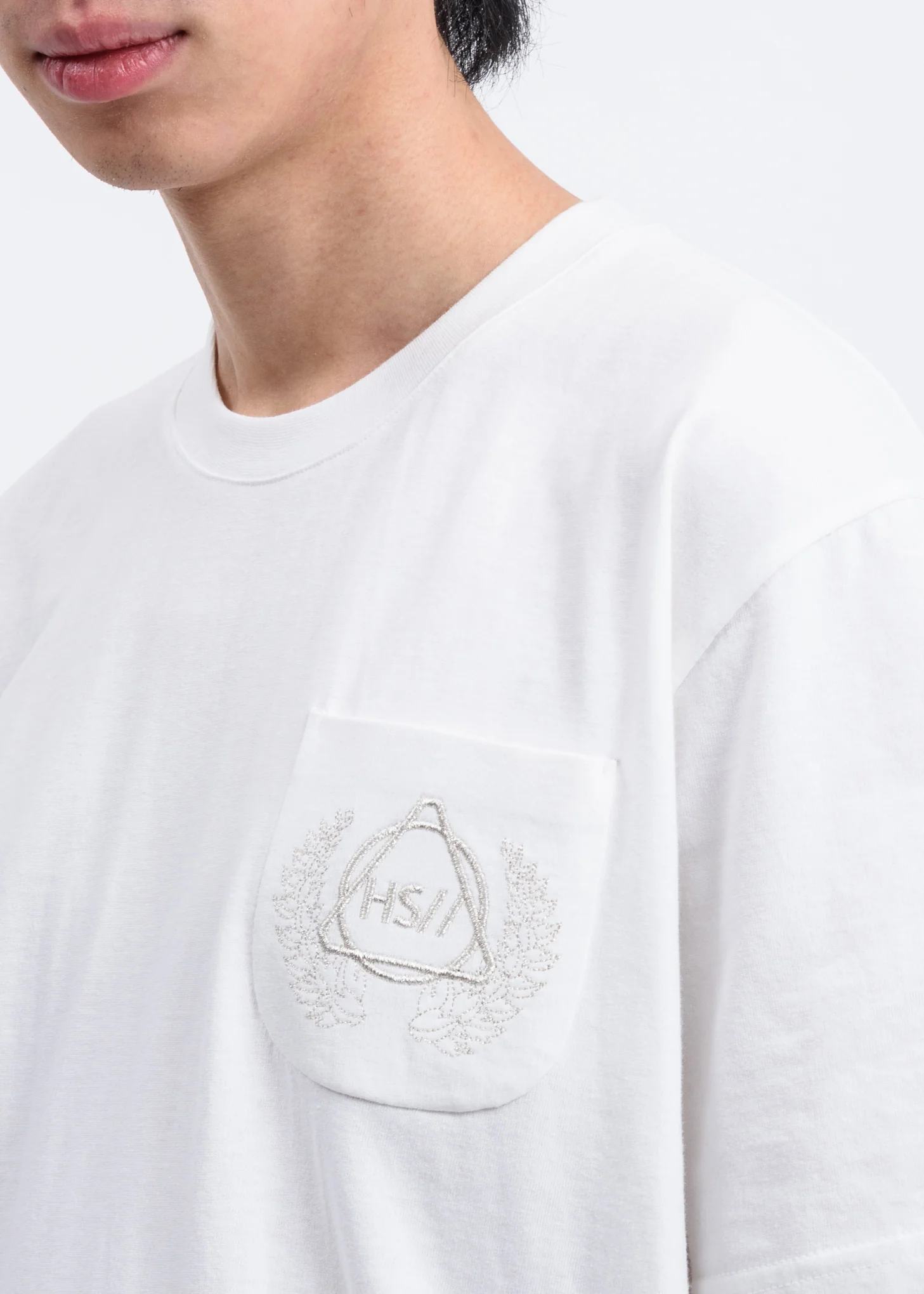 White Emblem T-shirt - Image 2