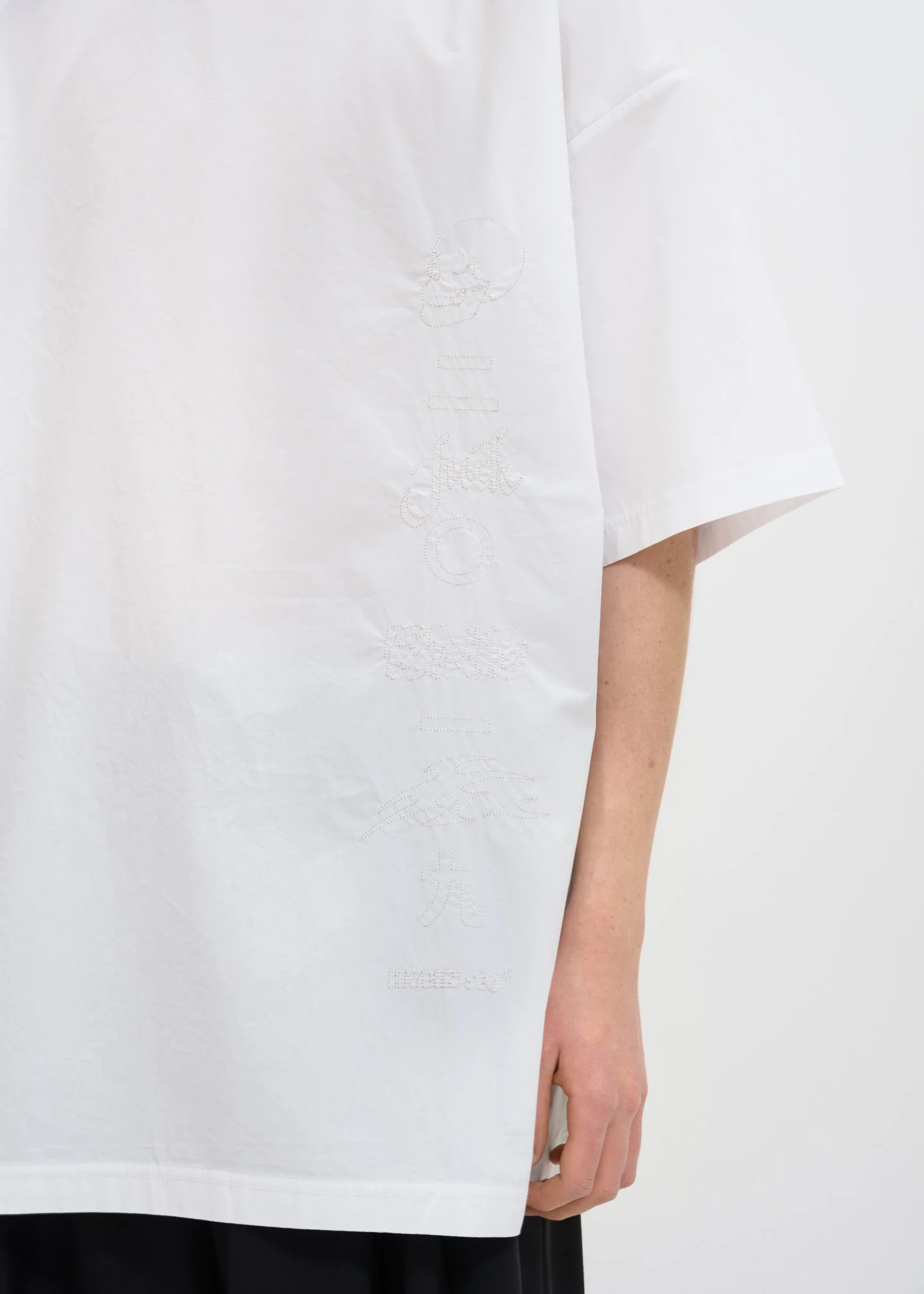 White Embroidered Oversize T-Shirt - Image 4