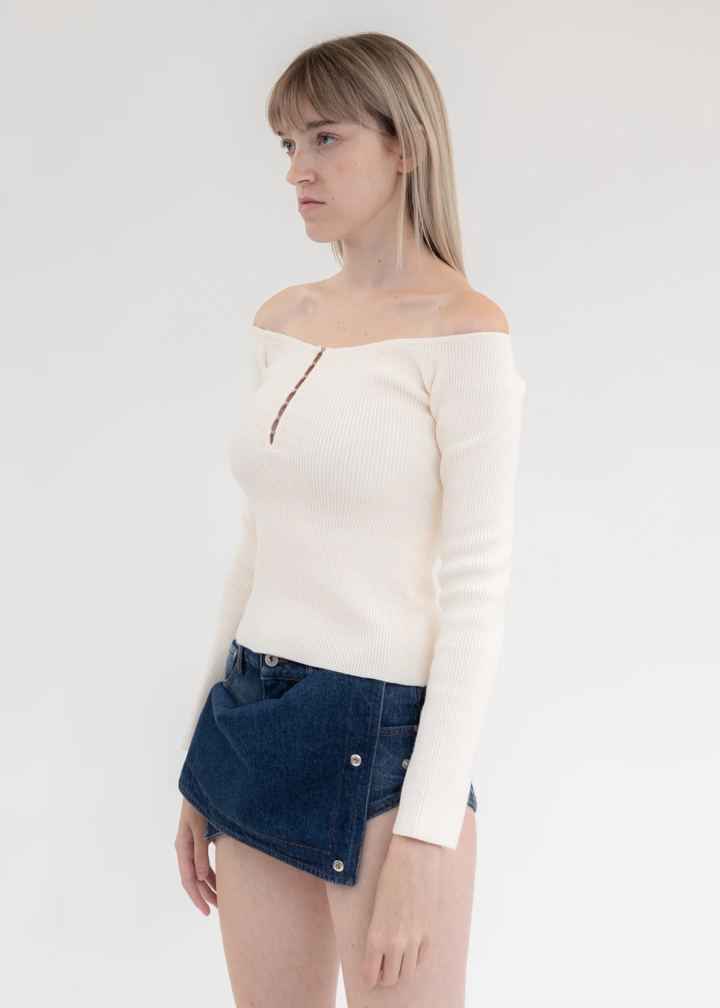 White Eyelet Hook Top - Image 3