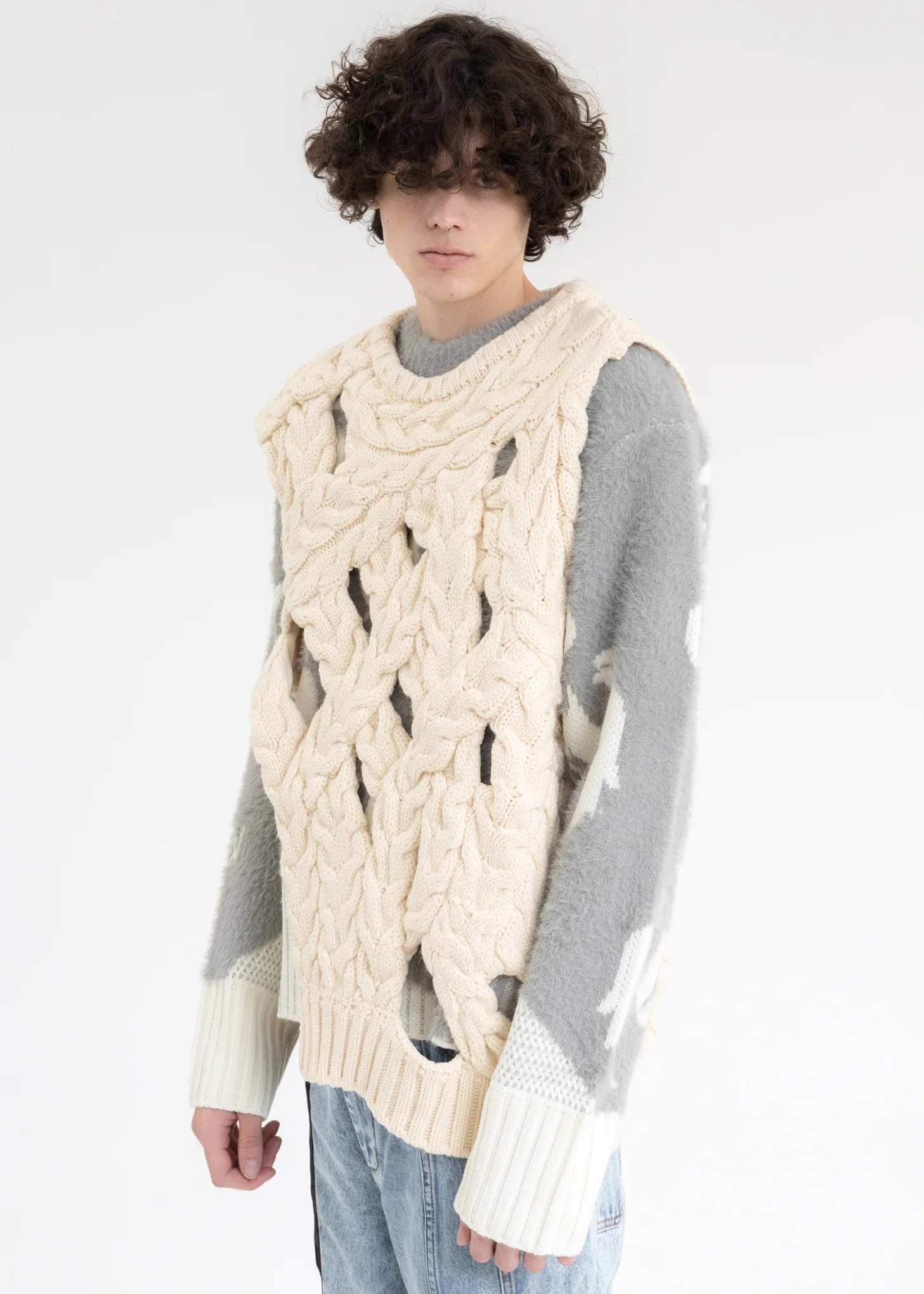 White FCW LOGO VEST - Image 3