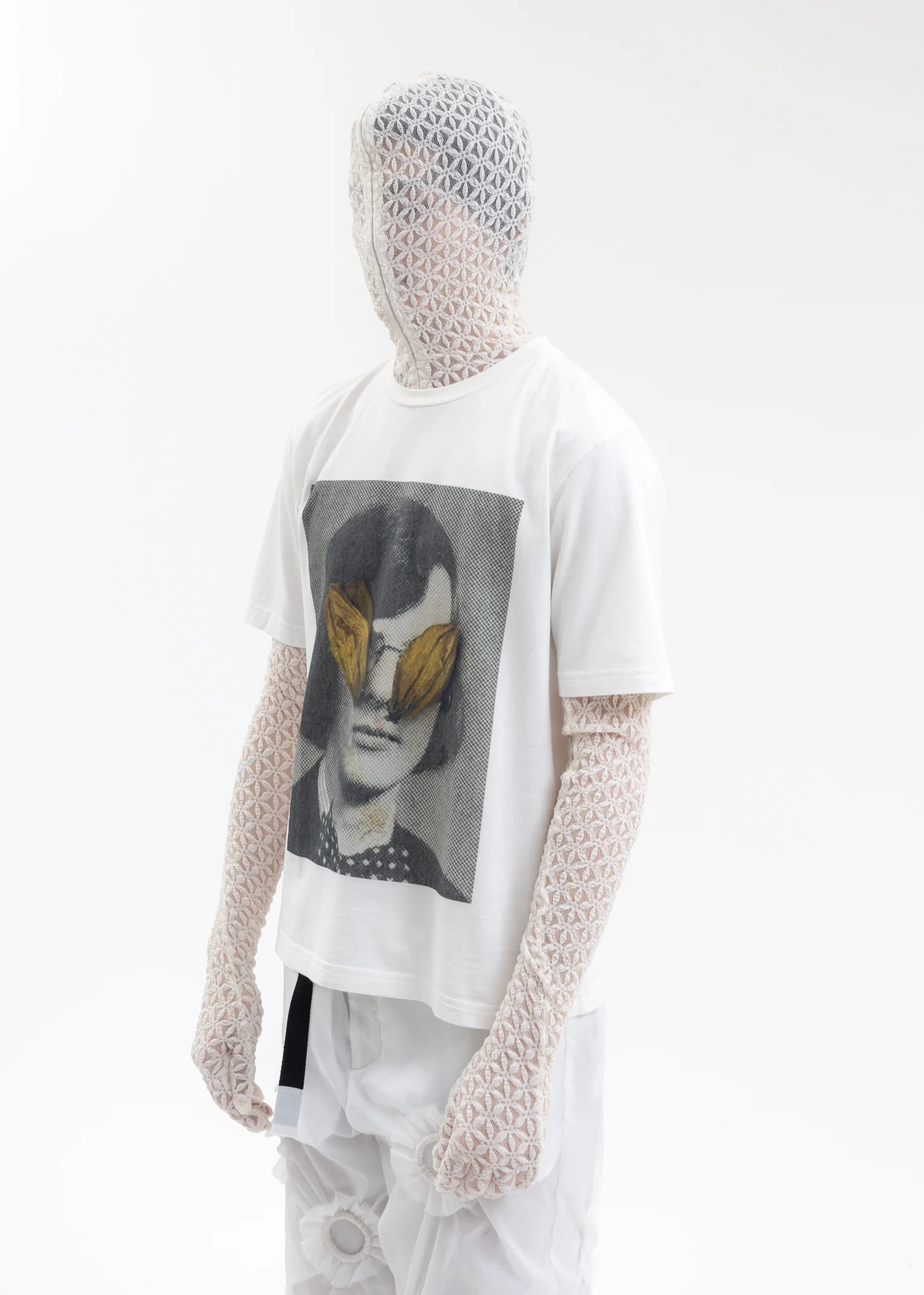 WHITE FLOWER MAN T-SHIRT A - Image 2