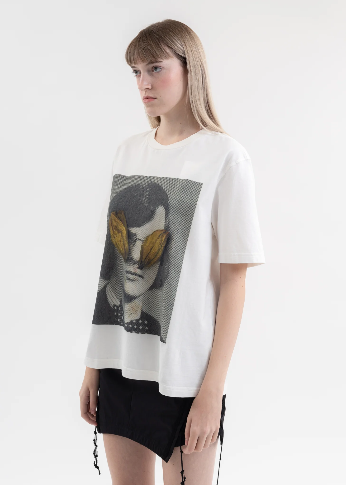 WHITE FLOWER MAN T-SHIRT A - Image 3