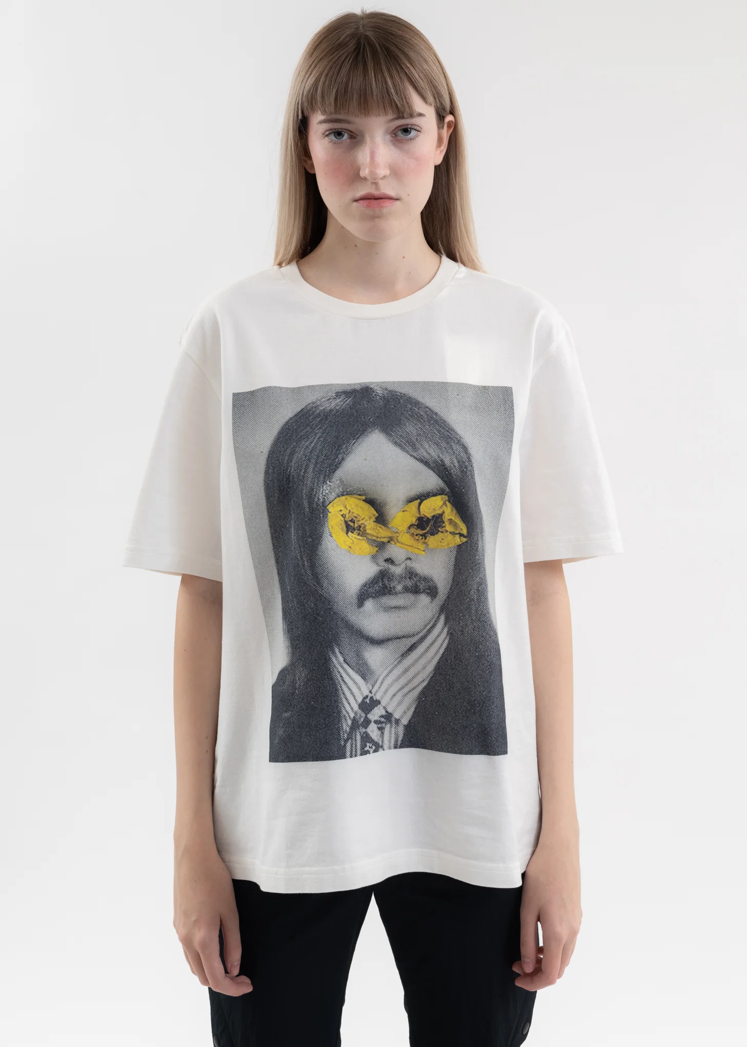 WHITE FLOWER MAN T-SHIRT B
