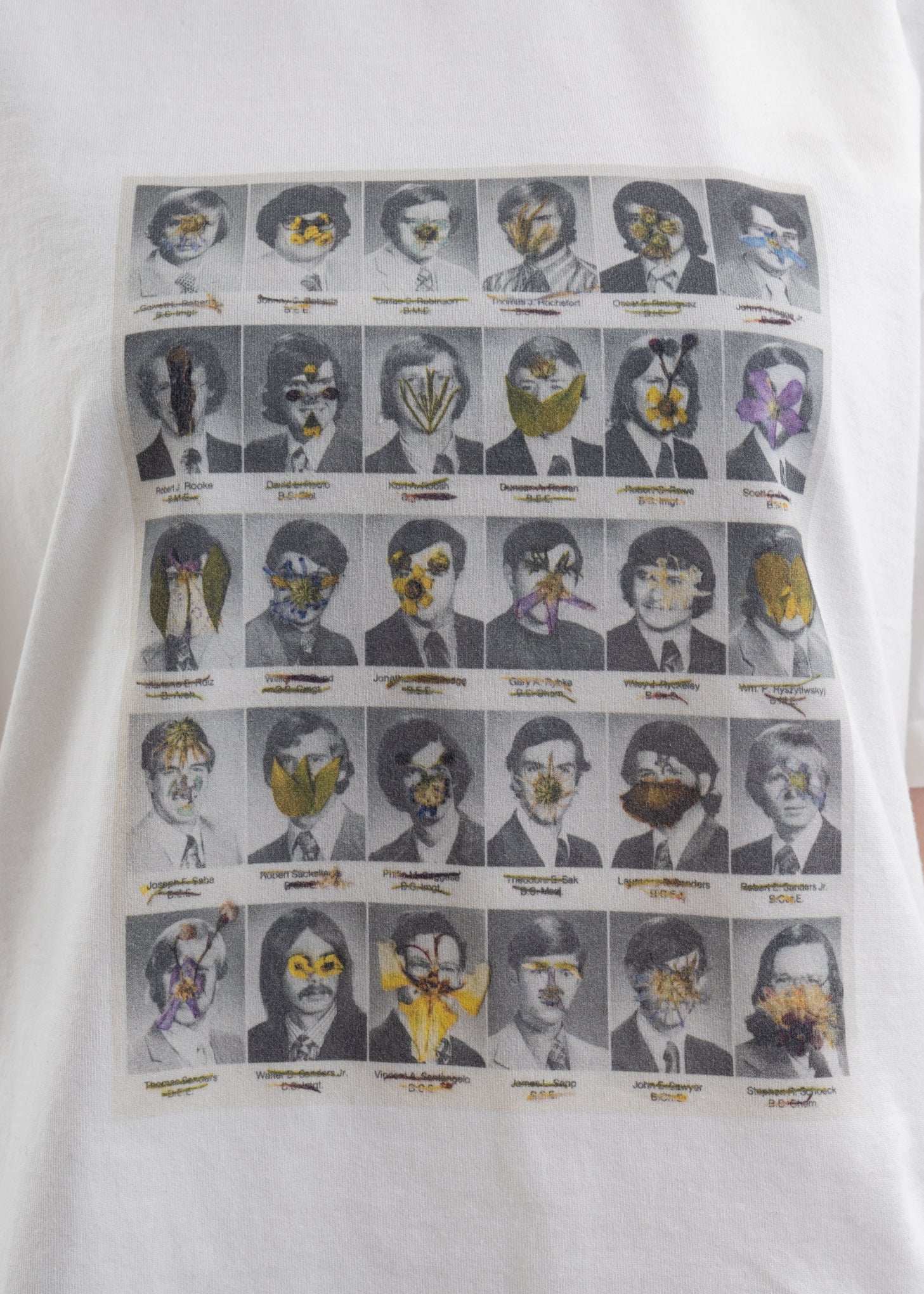 WHITE FLOWER MAN T-SHIRT C - Image 2