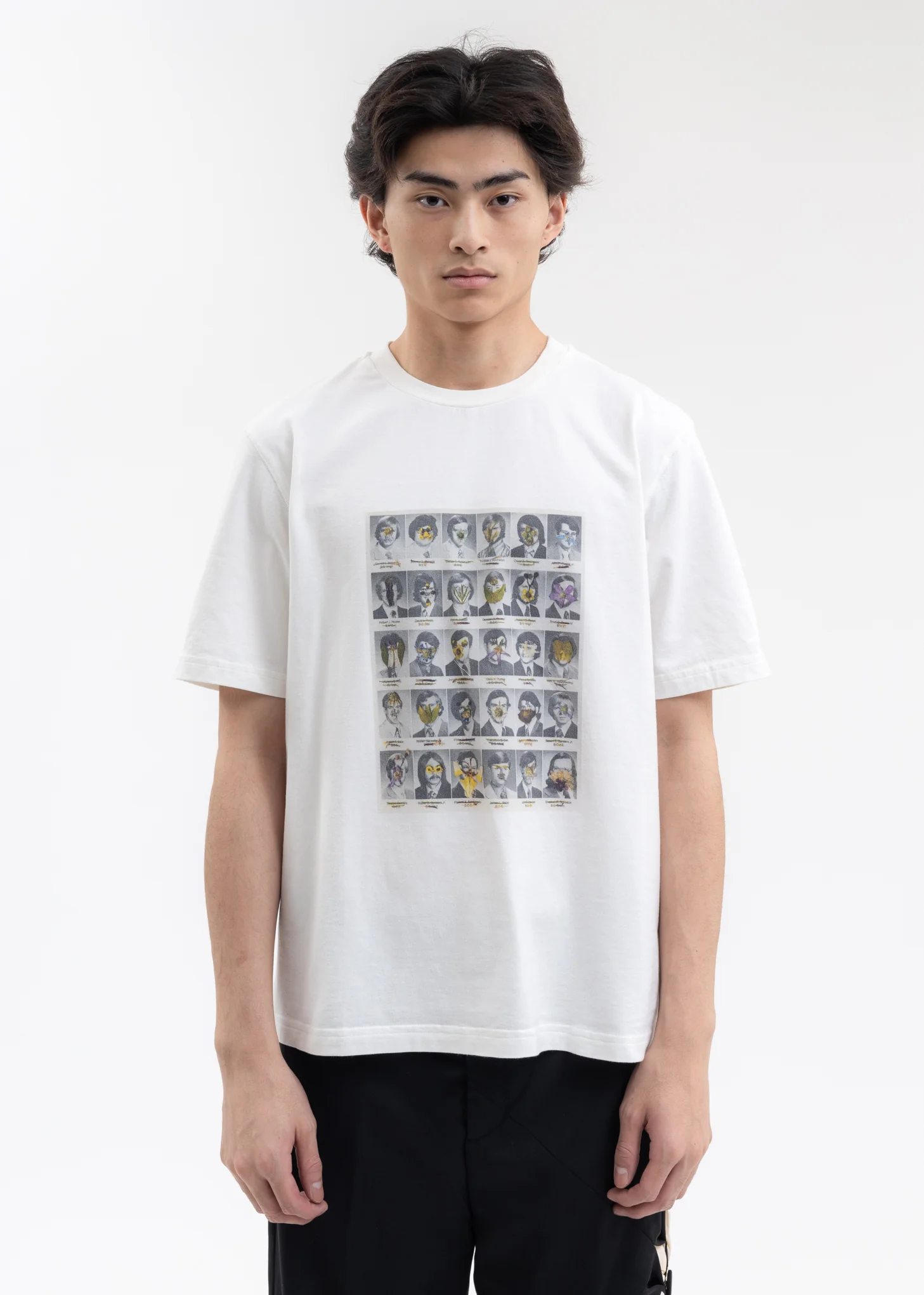 WHITE FLOWER MAN T-SHIRT C