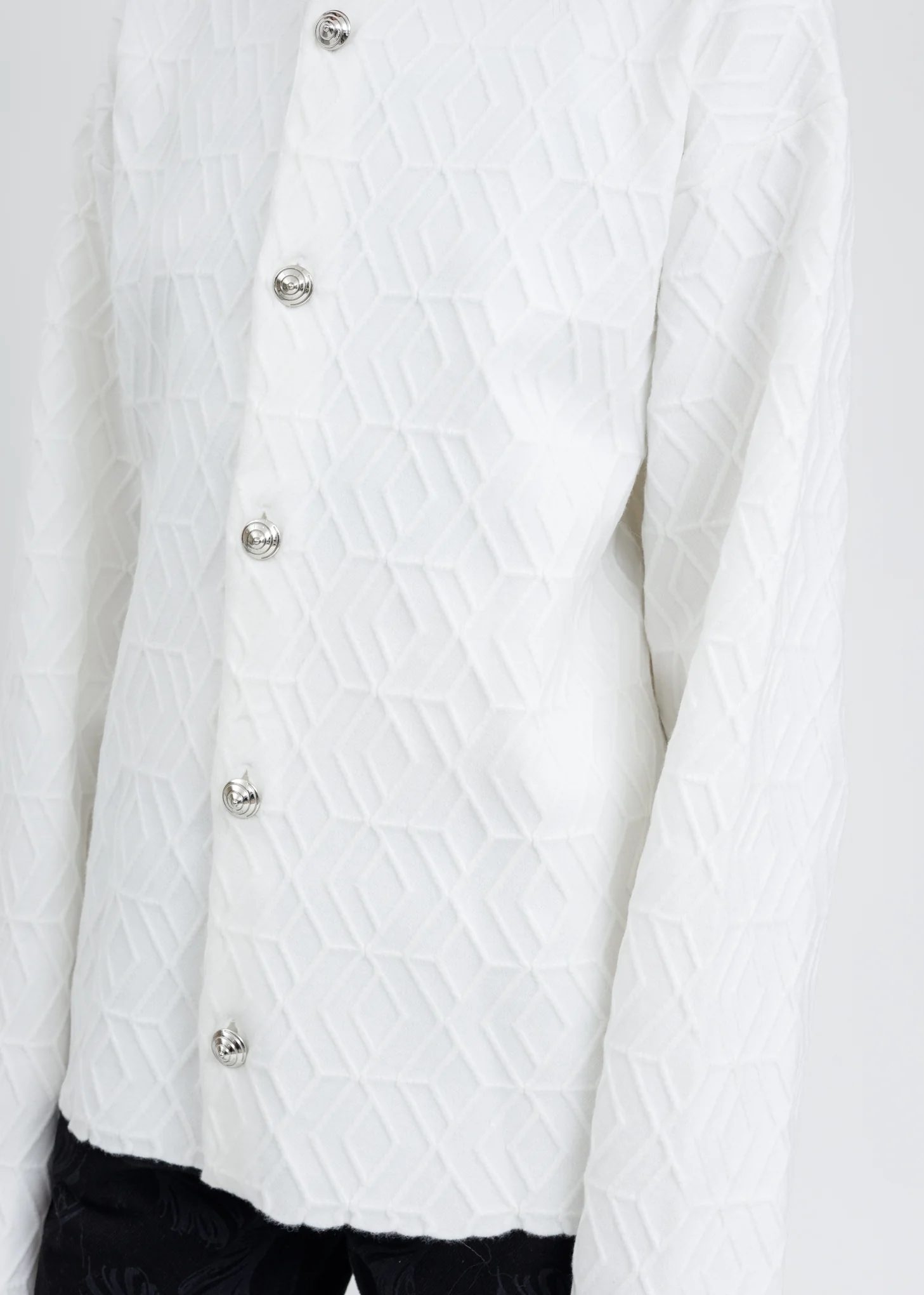 White Geometric Pattern Knit Cardigan - Image 4