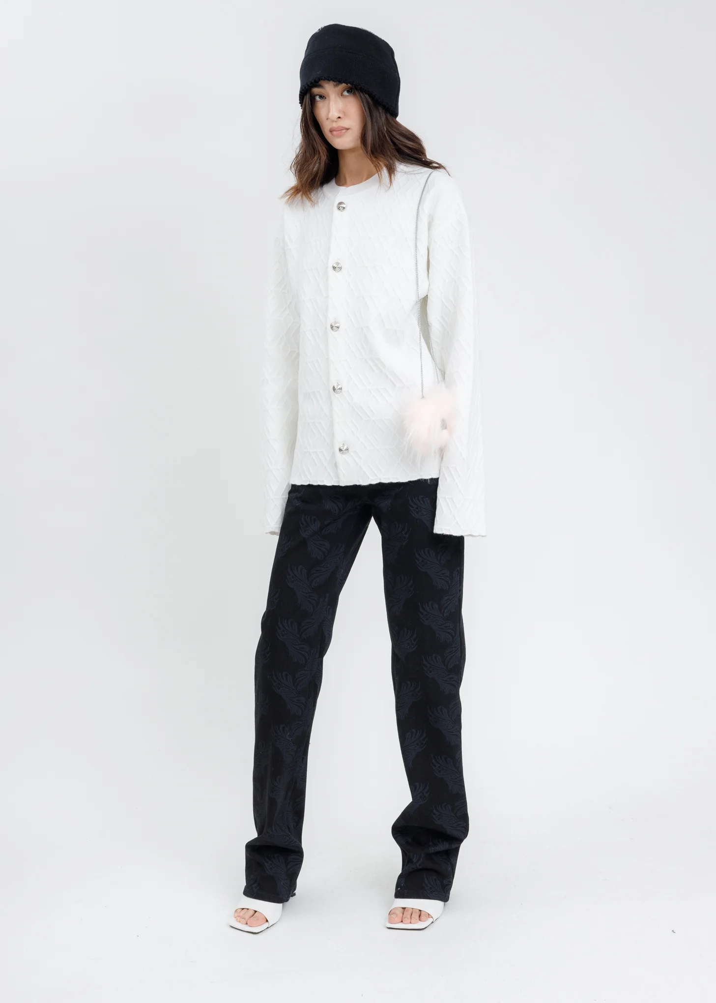 White Geometric Pattern Knit Cardigan - Image 5