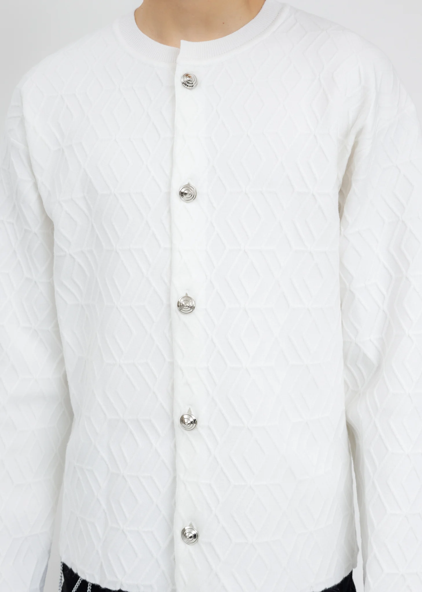 White Geometric Pattern Knit Cardigan - Image 4