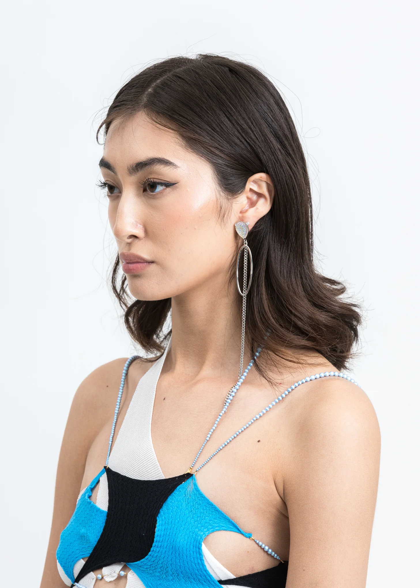 White Gold Drop And Chain Earring - Image 2