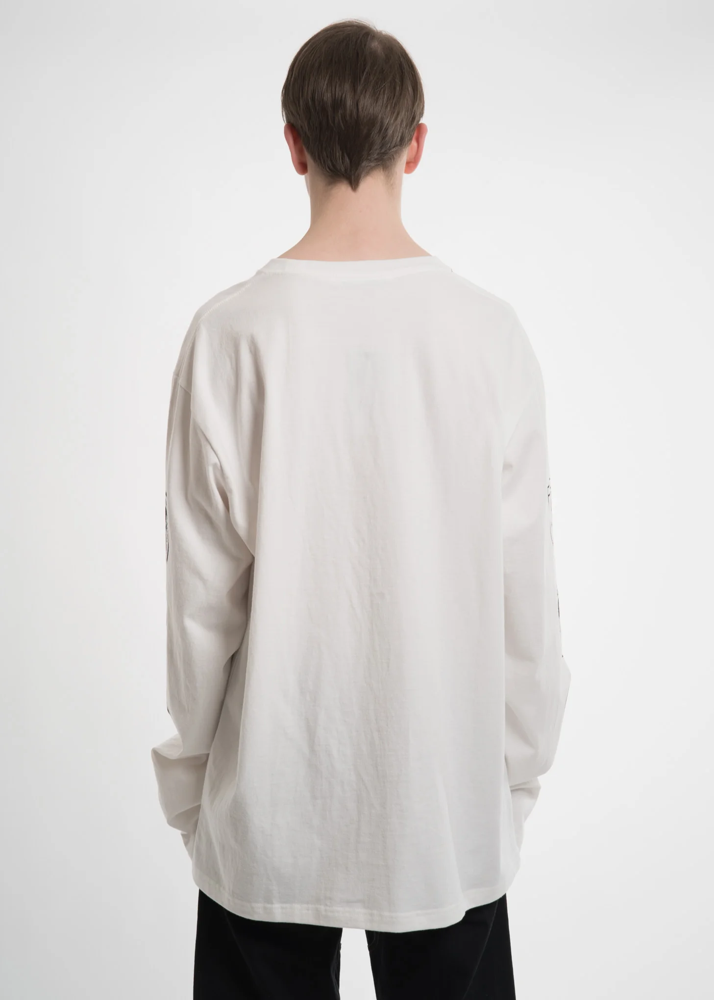 White Graphic L/S T-Shirt - Image 3