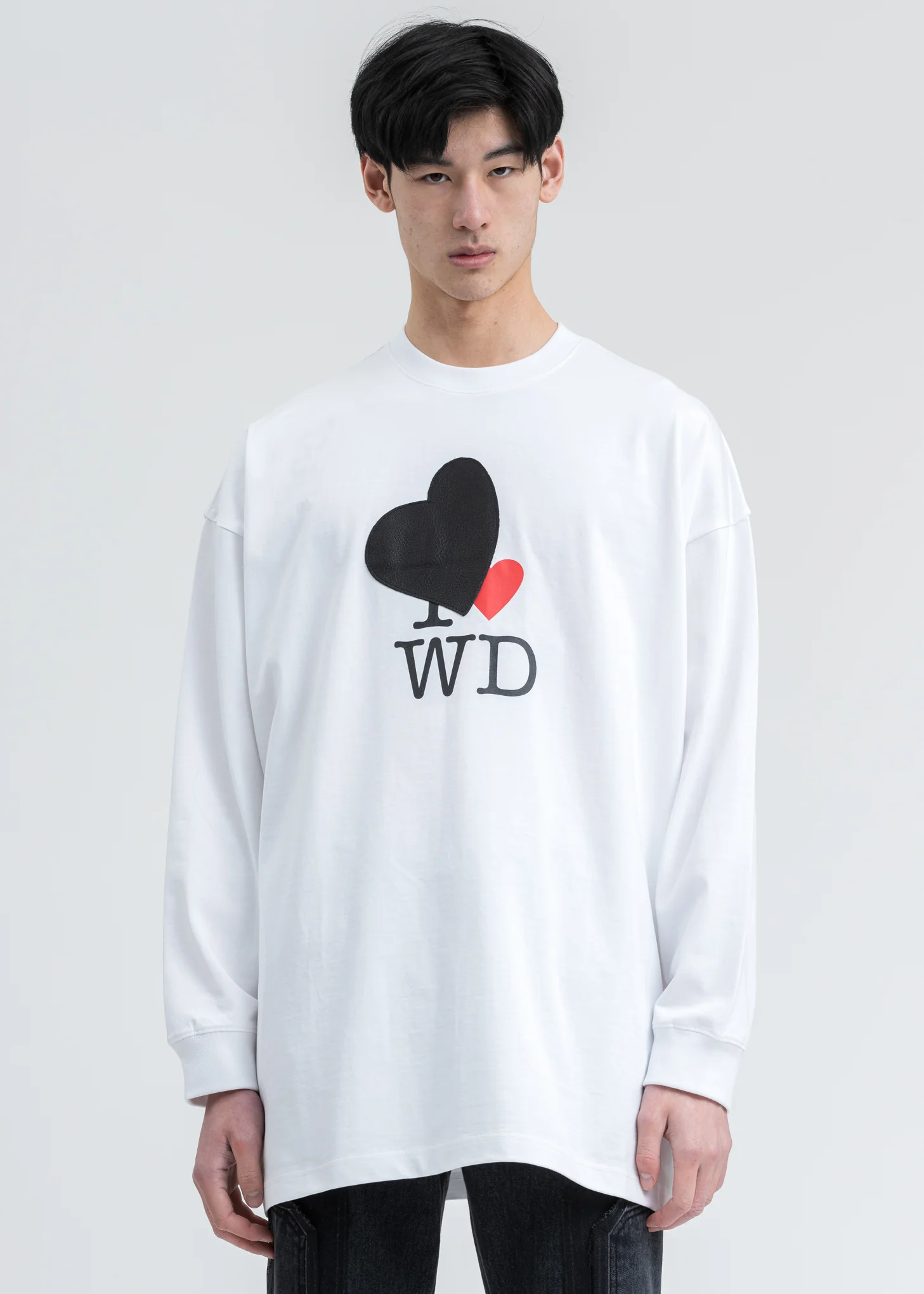 White Heart Patch 'I Love WD' Long Sleeve Shirt