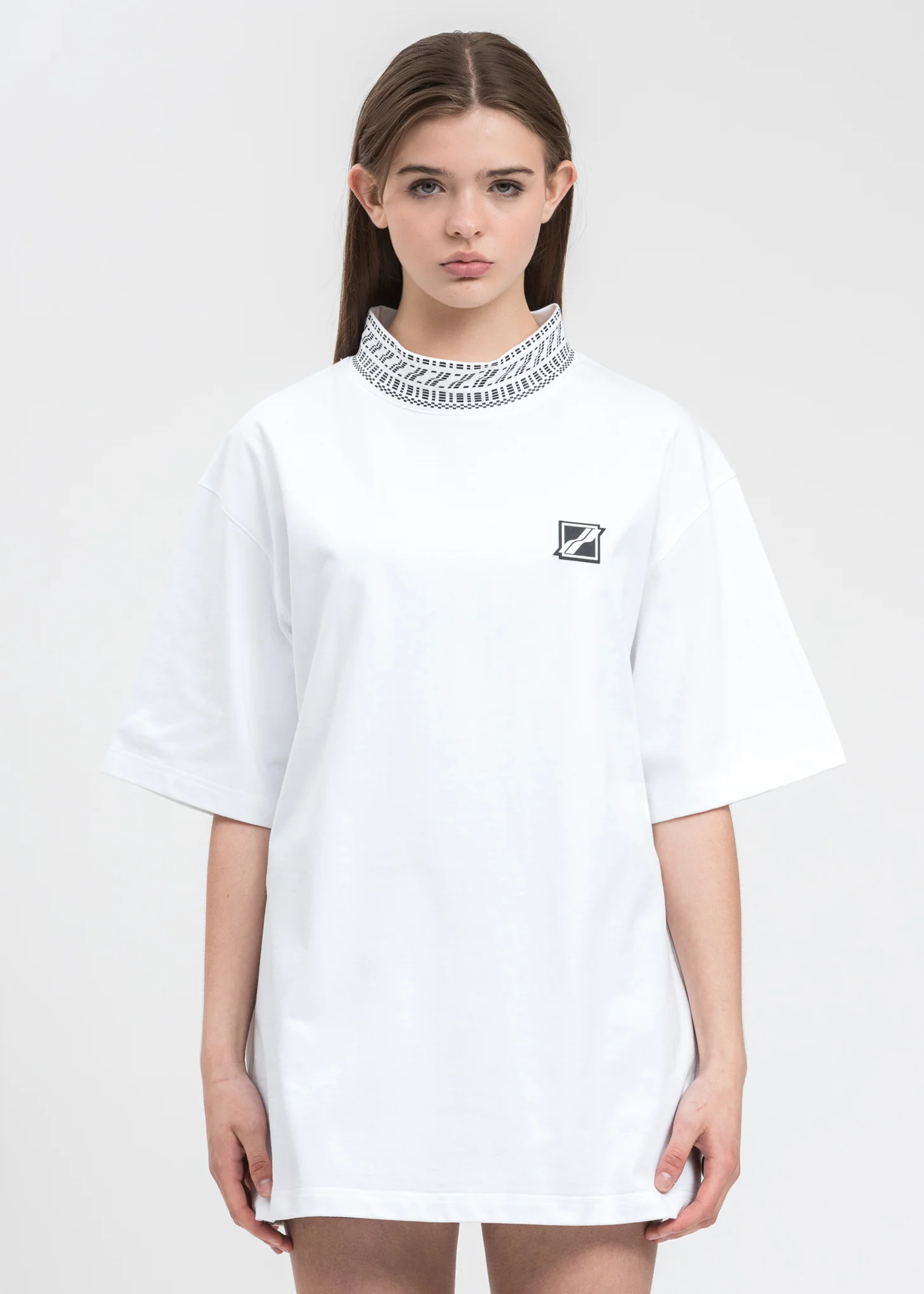 White High Neck Logo 1/2 T-Shirt