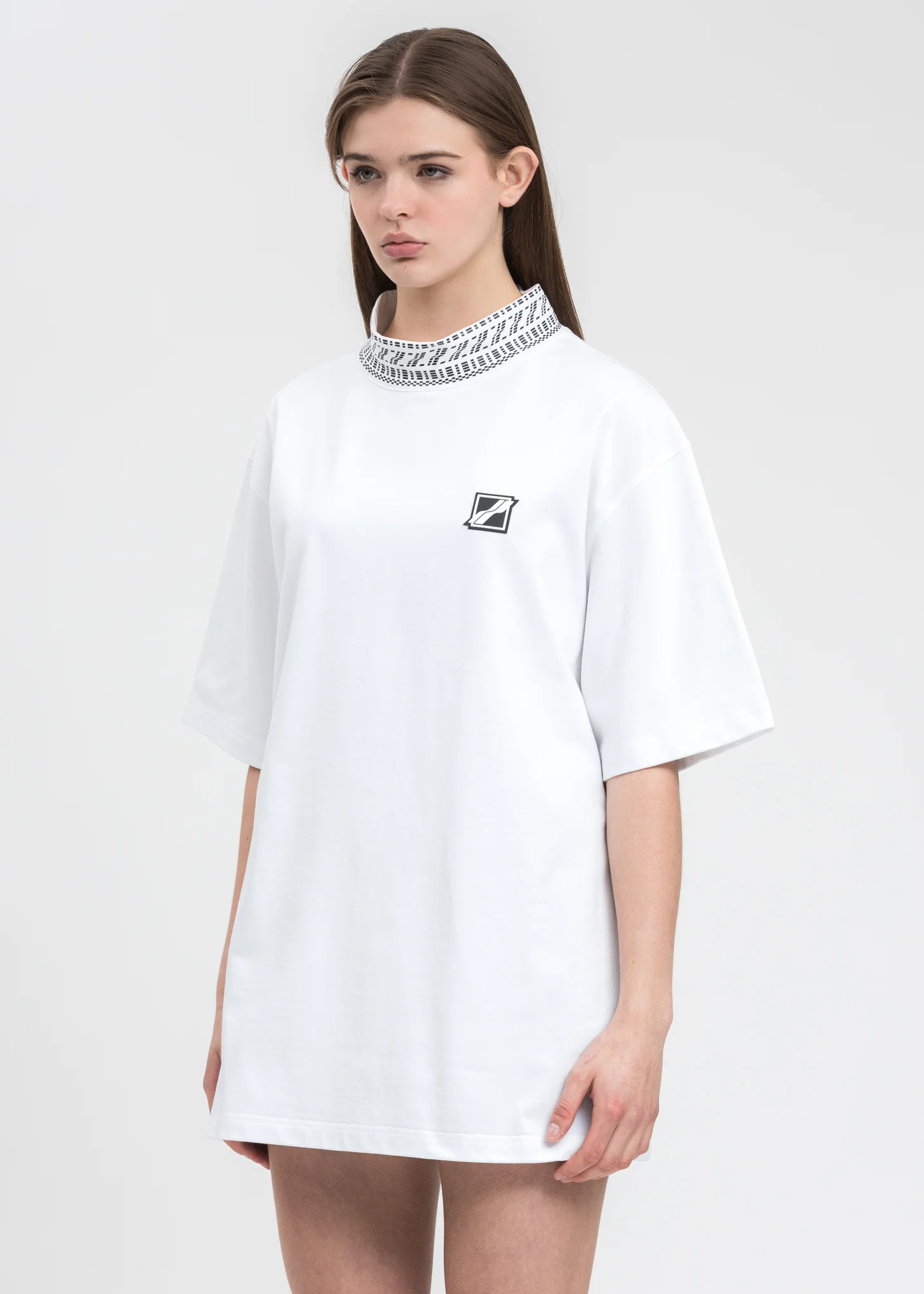 White High Neck Logo 1/2 T-Shirt - Image 3