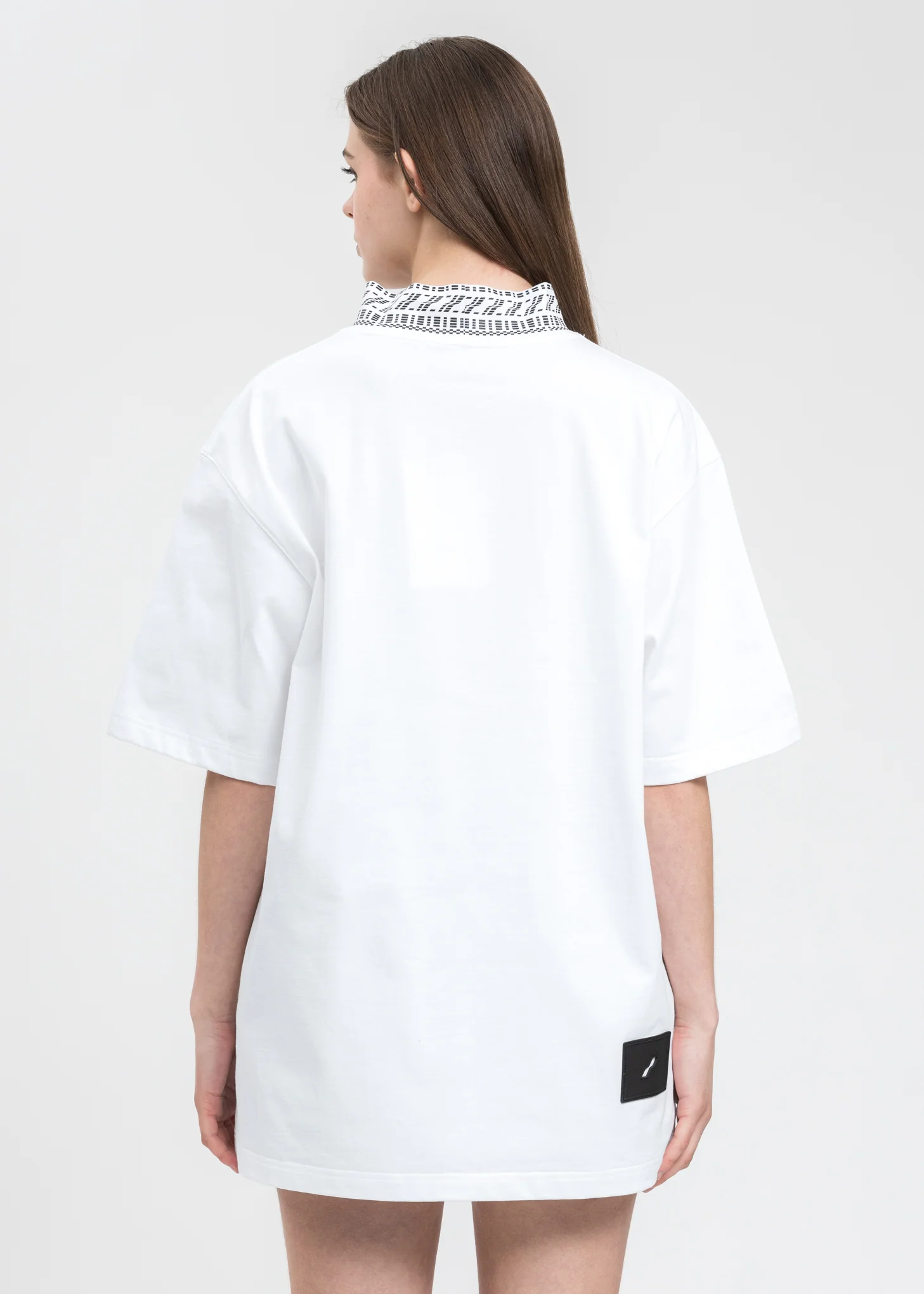 White High Neck Logo 1/2 T-Shirt - Image 4