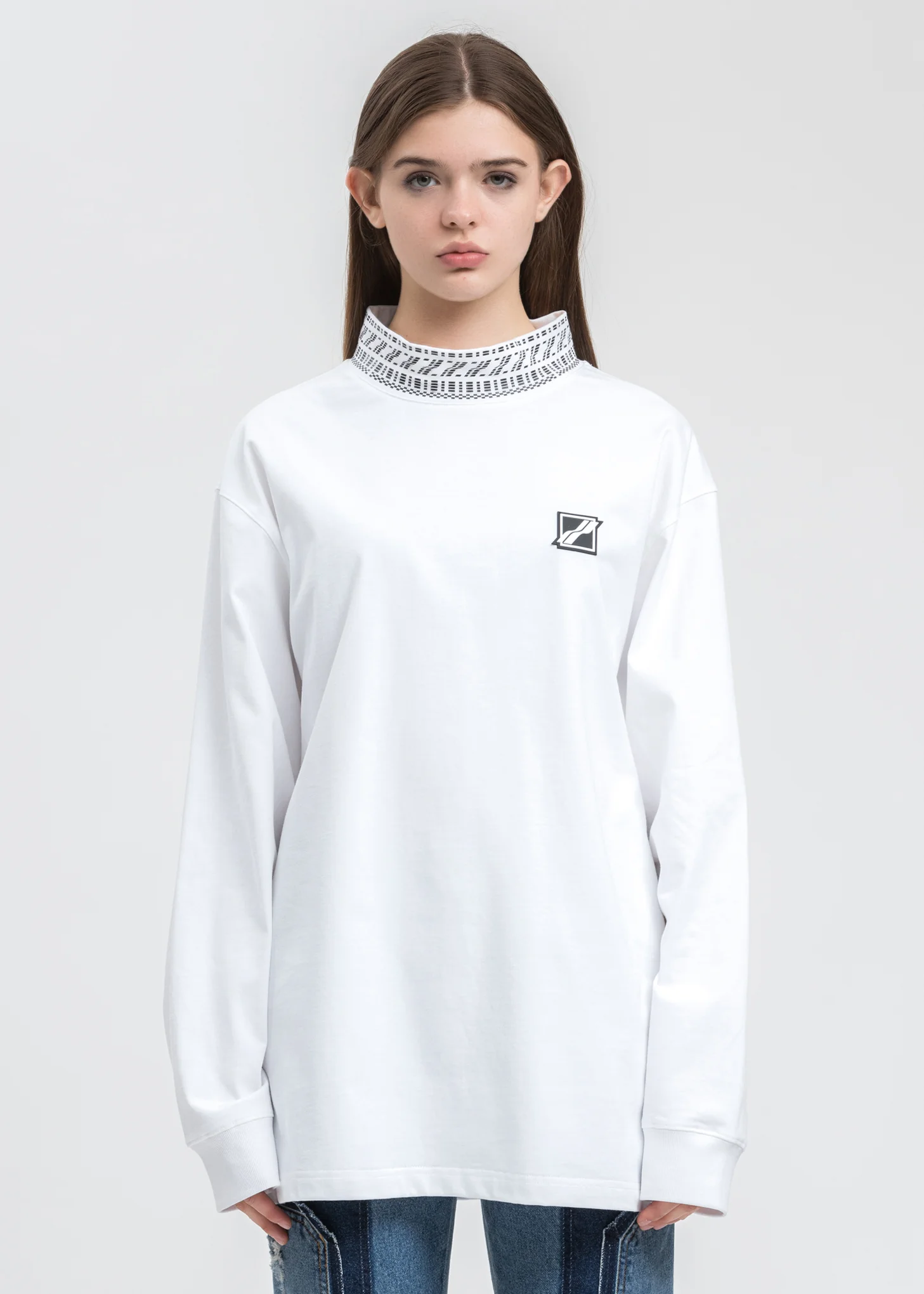 White High Neck Logo Long Sleeves