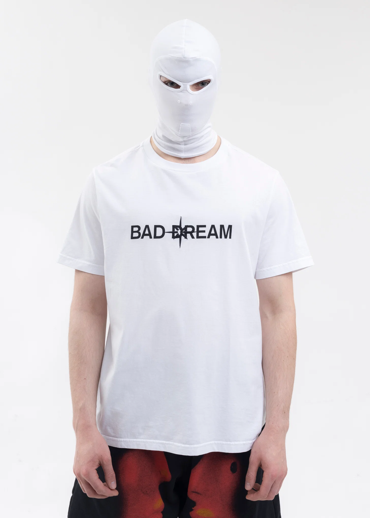 WHITE HOODED T-SHIRT