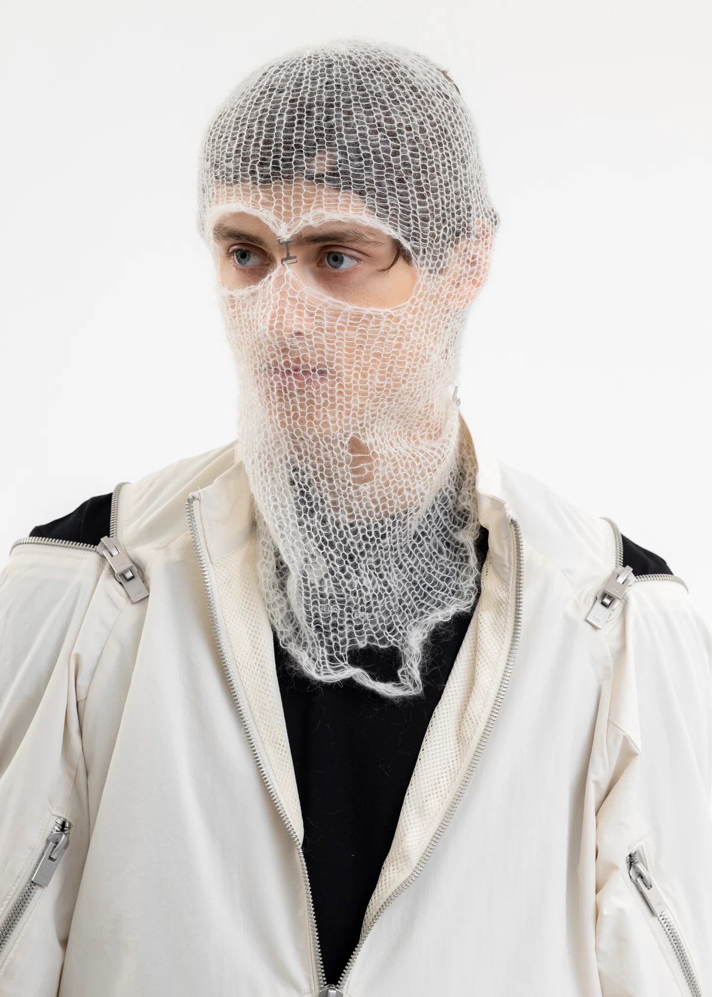 WHITE KAOLIN BALACLAVA