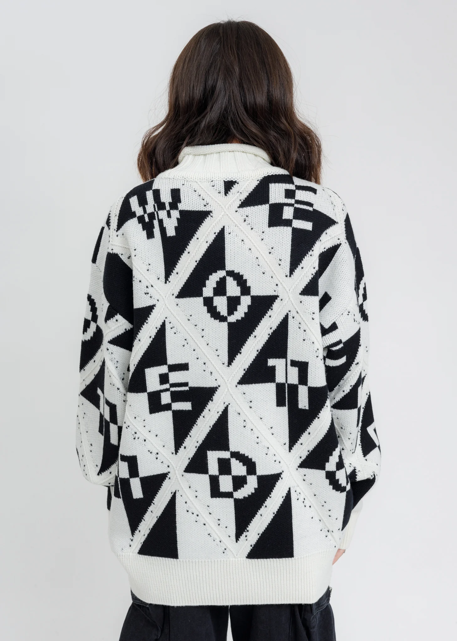 White Logo Letter Jacquard Wool Jumper - Image 2