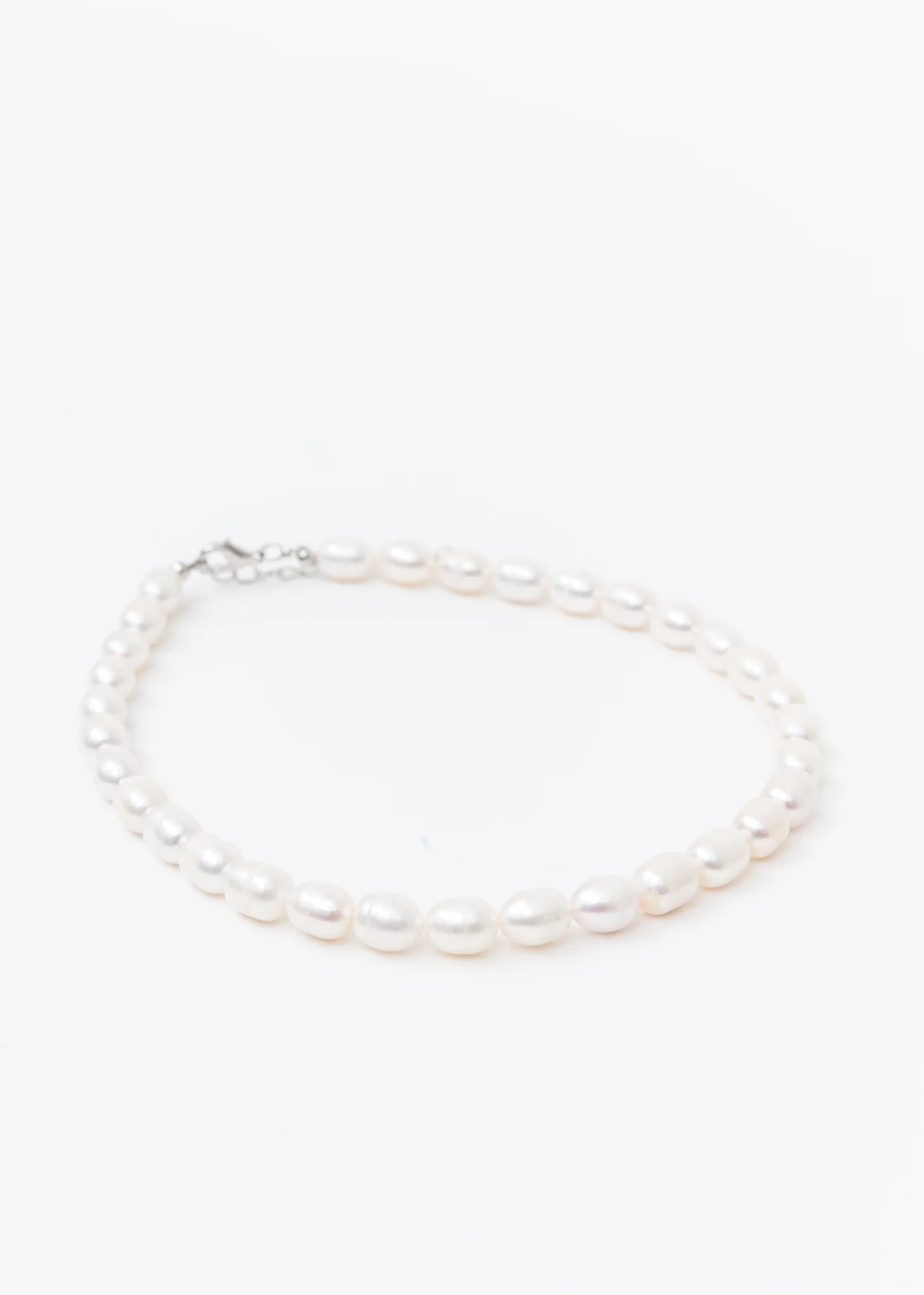 White MM Pearl Necklaces - Image 4
