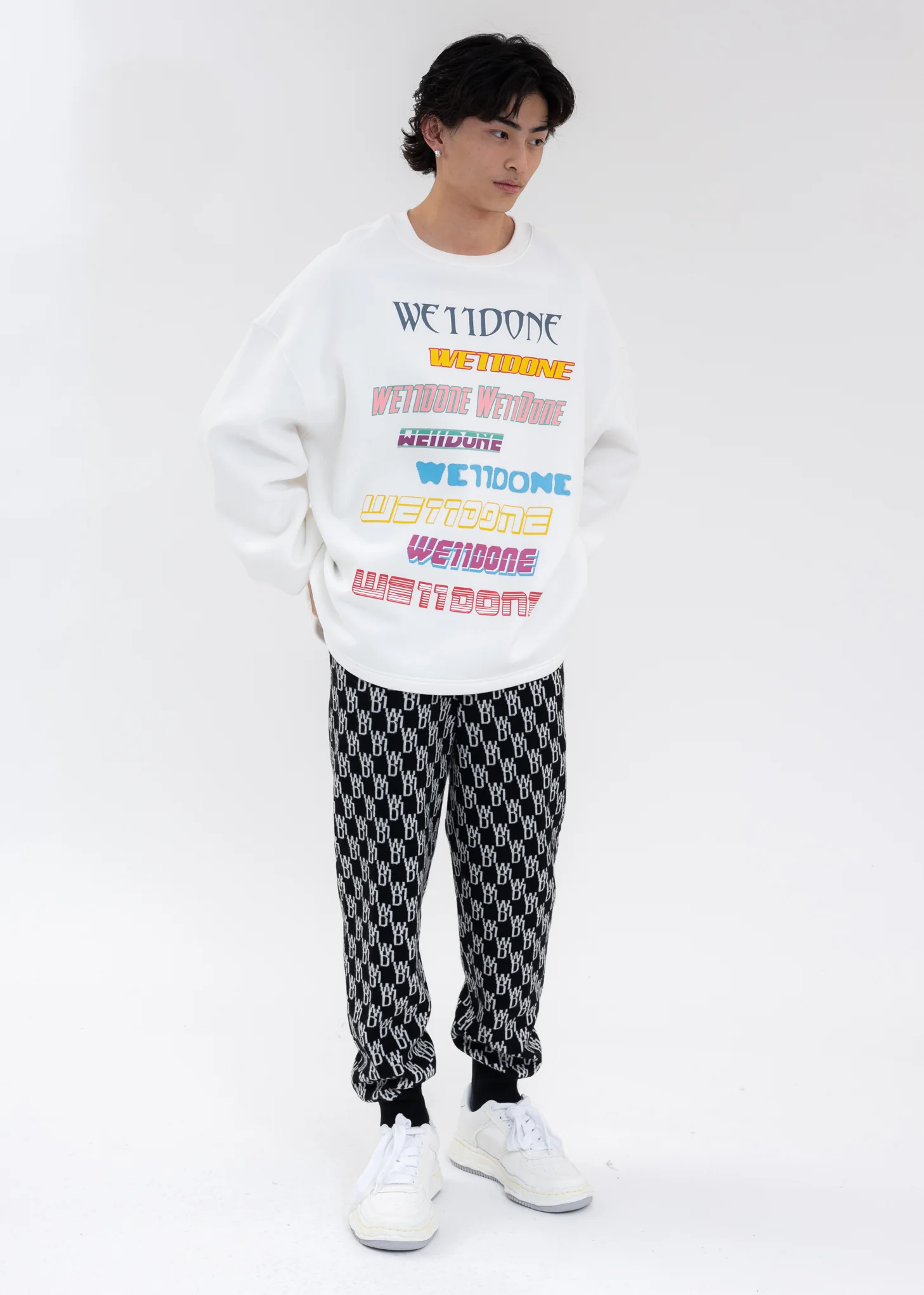WHITE FRONT LOGO SWEATSHIRT - Image 5