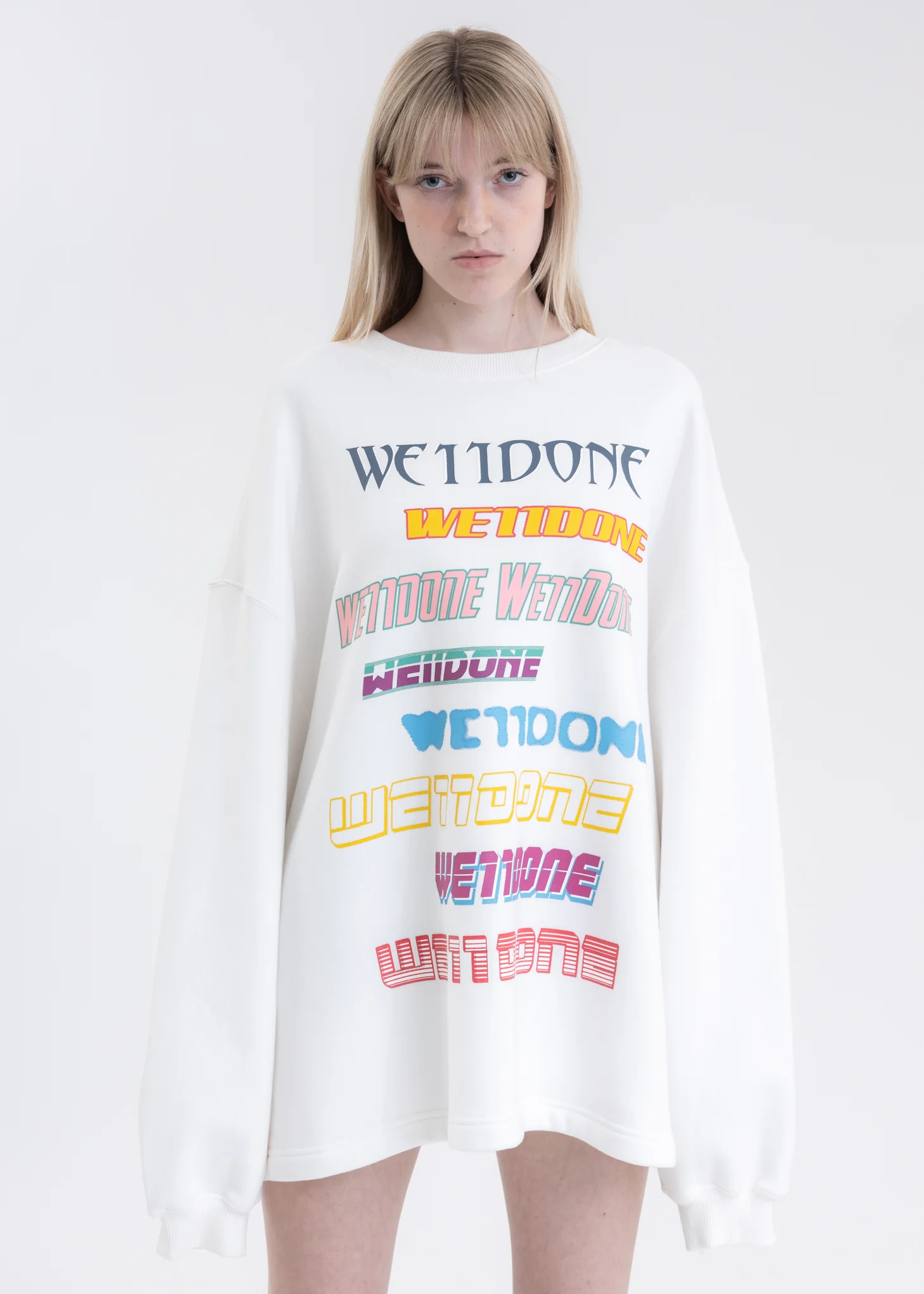 WHITE FRONT LOGO SWEATSHIRT