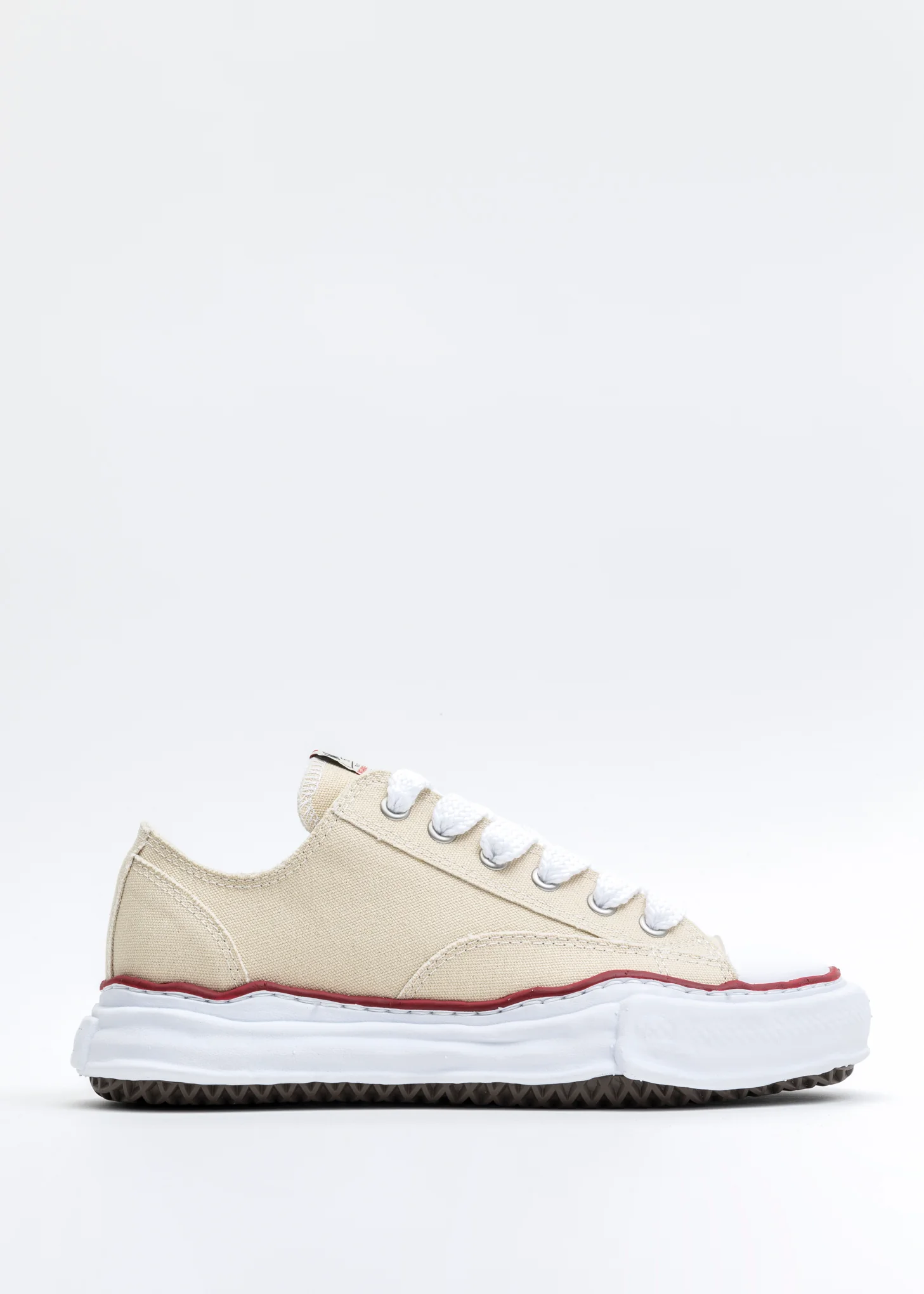White OG Sole Low Top Sneaker Special Edition - Image 5