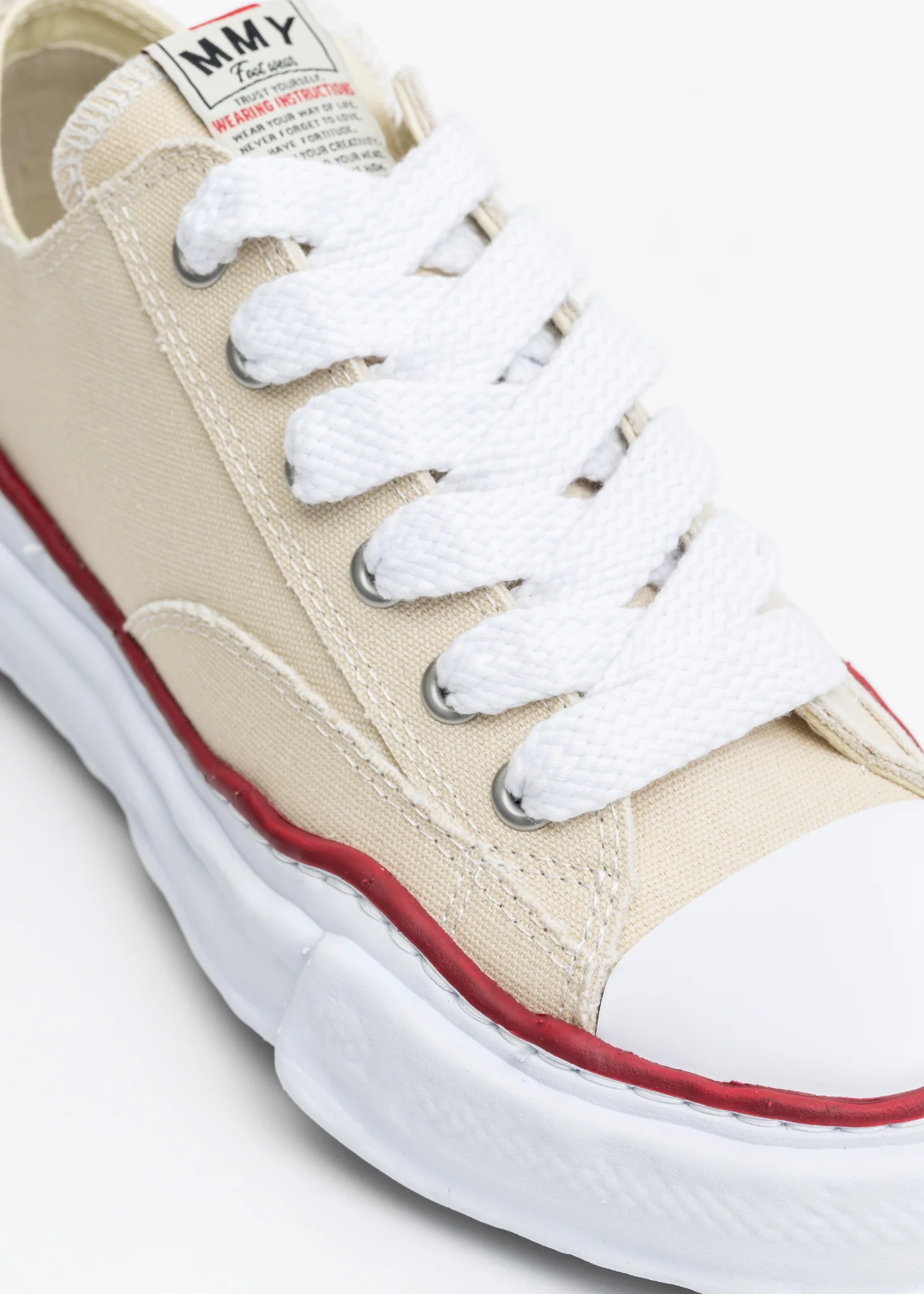 White OG Sole Low Top Sneaker Special Edition - Image 6