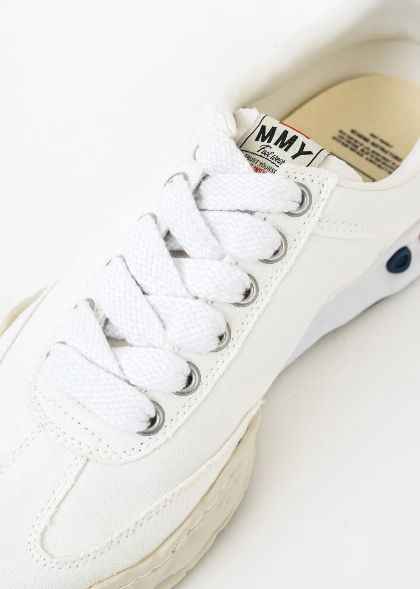 White Original Sole Canvas Low-Top Sneaker (HARBIE LOW) - Image 5