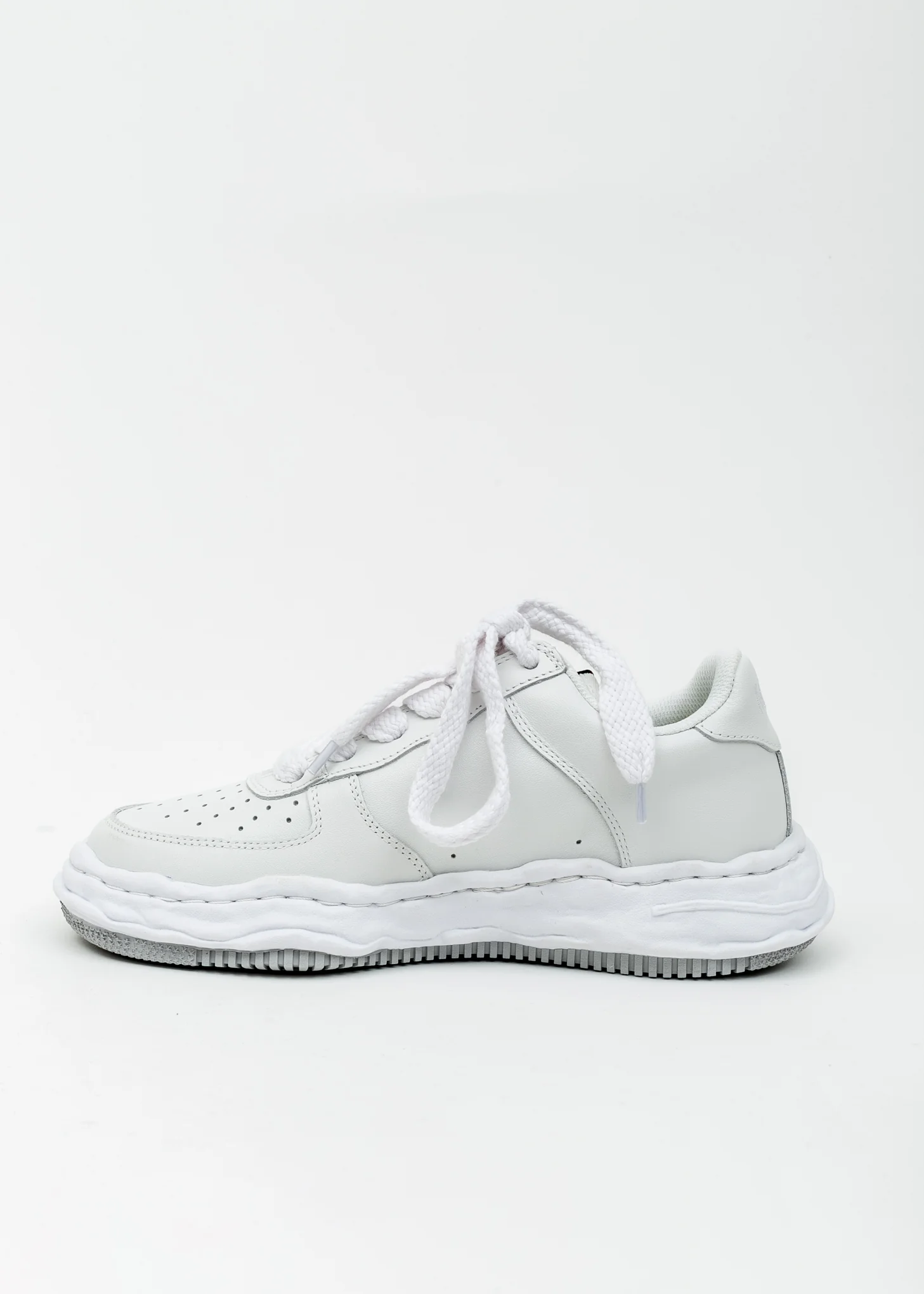 White Original Sole Leather Sneaker (WAYNE LOW) - Image 4
