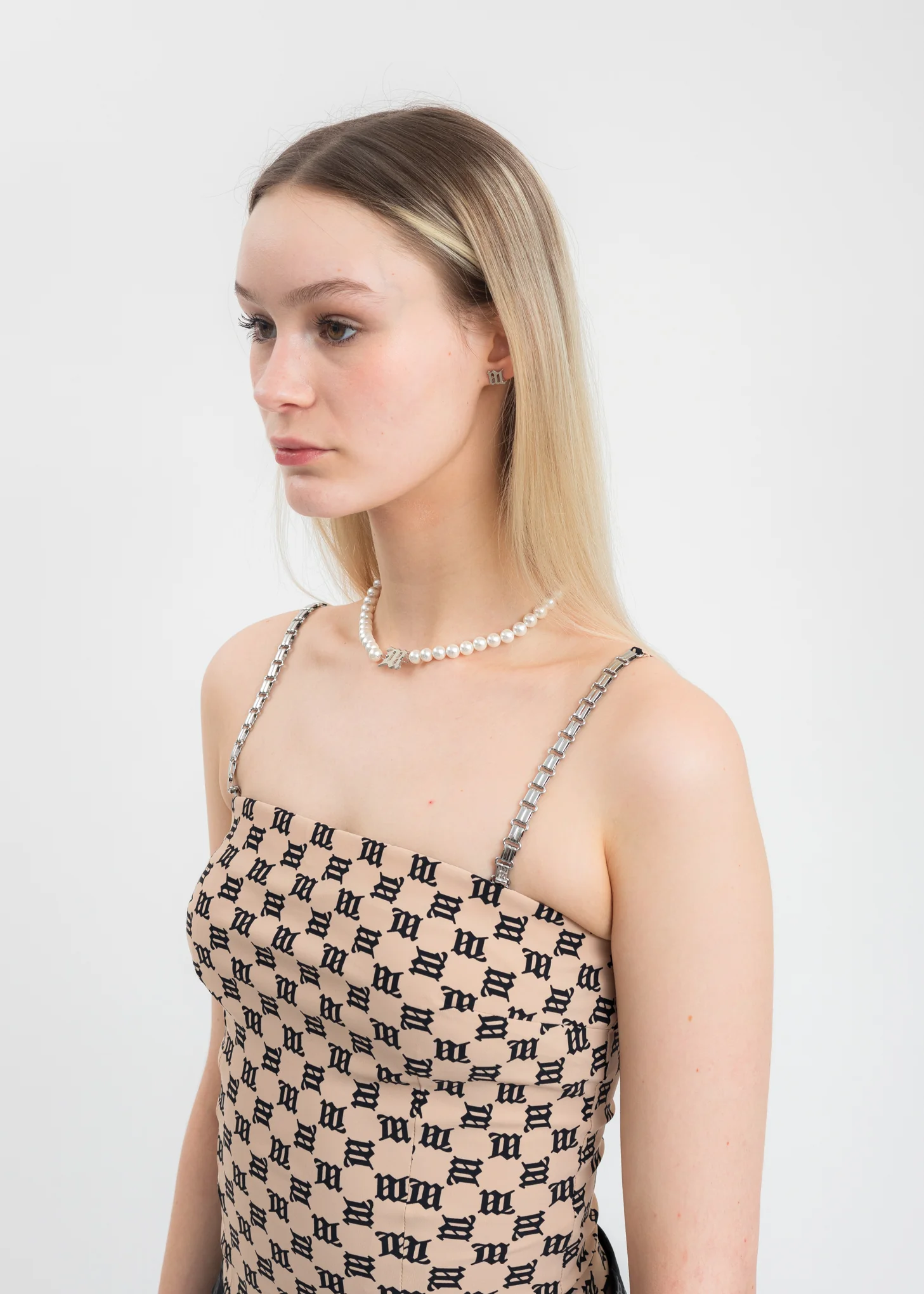 White Pearl Elastic Choker - Image 2