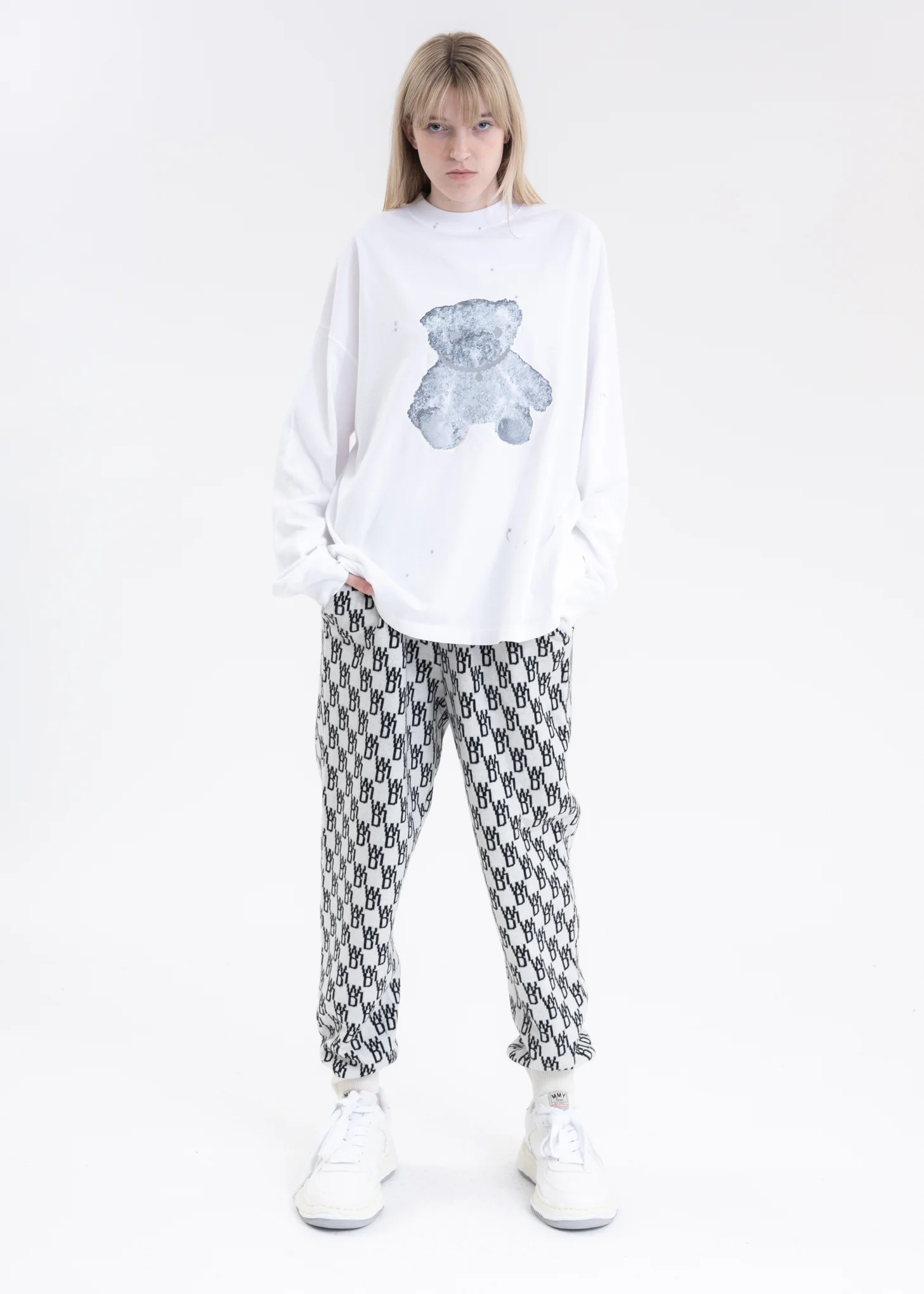 White Pearl Necklace Teddy Long Sleeve (Reflect) - Image 7