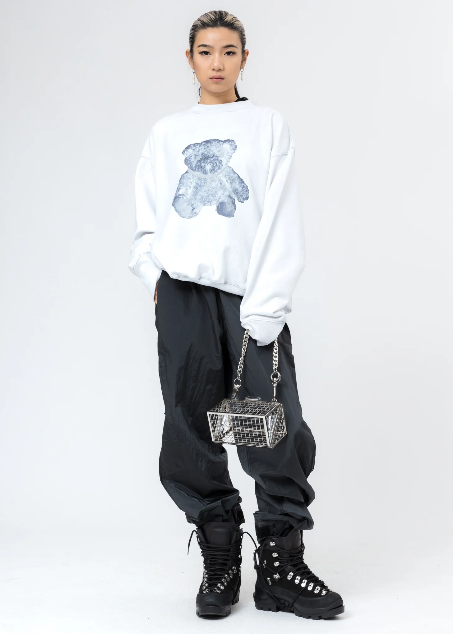 White Pearl Necklace Teddy Sweater (Reflect) - Image 7
