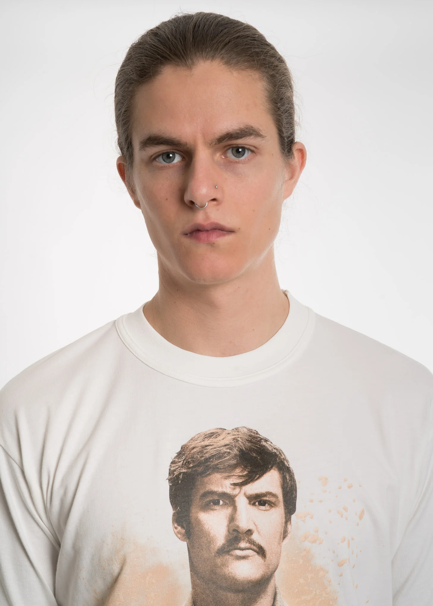 White Pena T-Shirt - Image 5