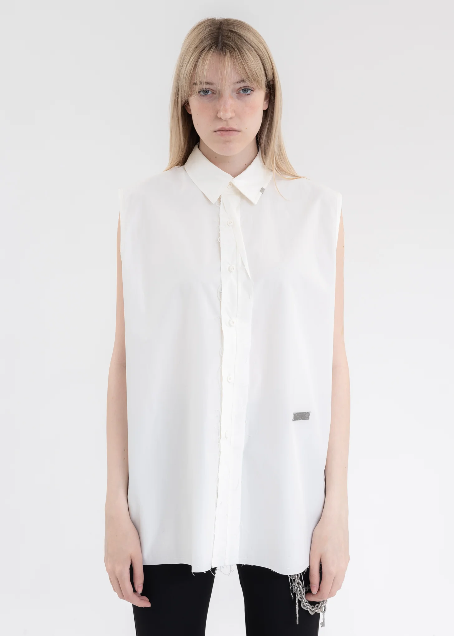 White Raw Edge Sleeveless Shirt