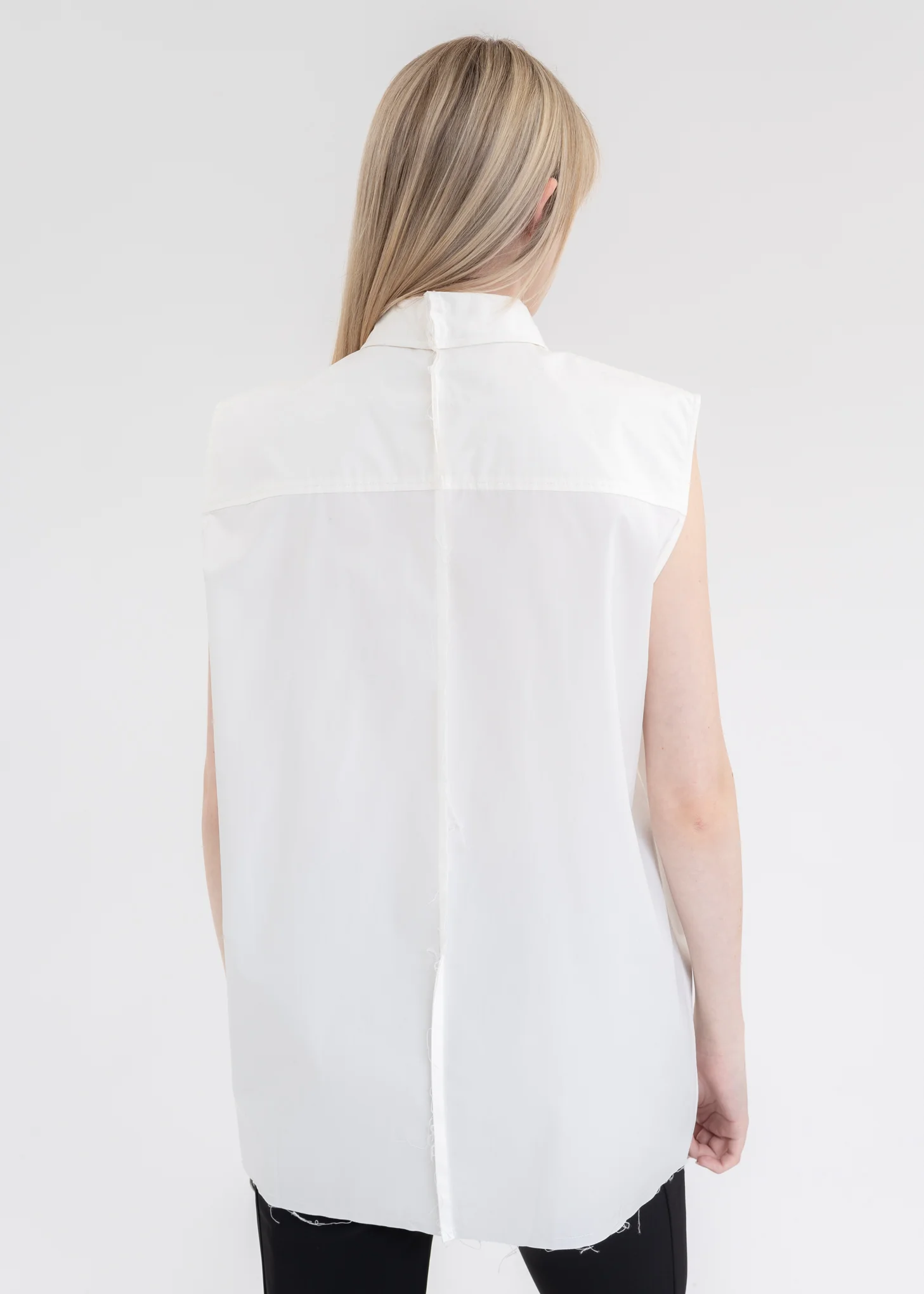 White Raw Edge Sleeveless Shirt - Image 2
