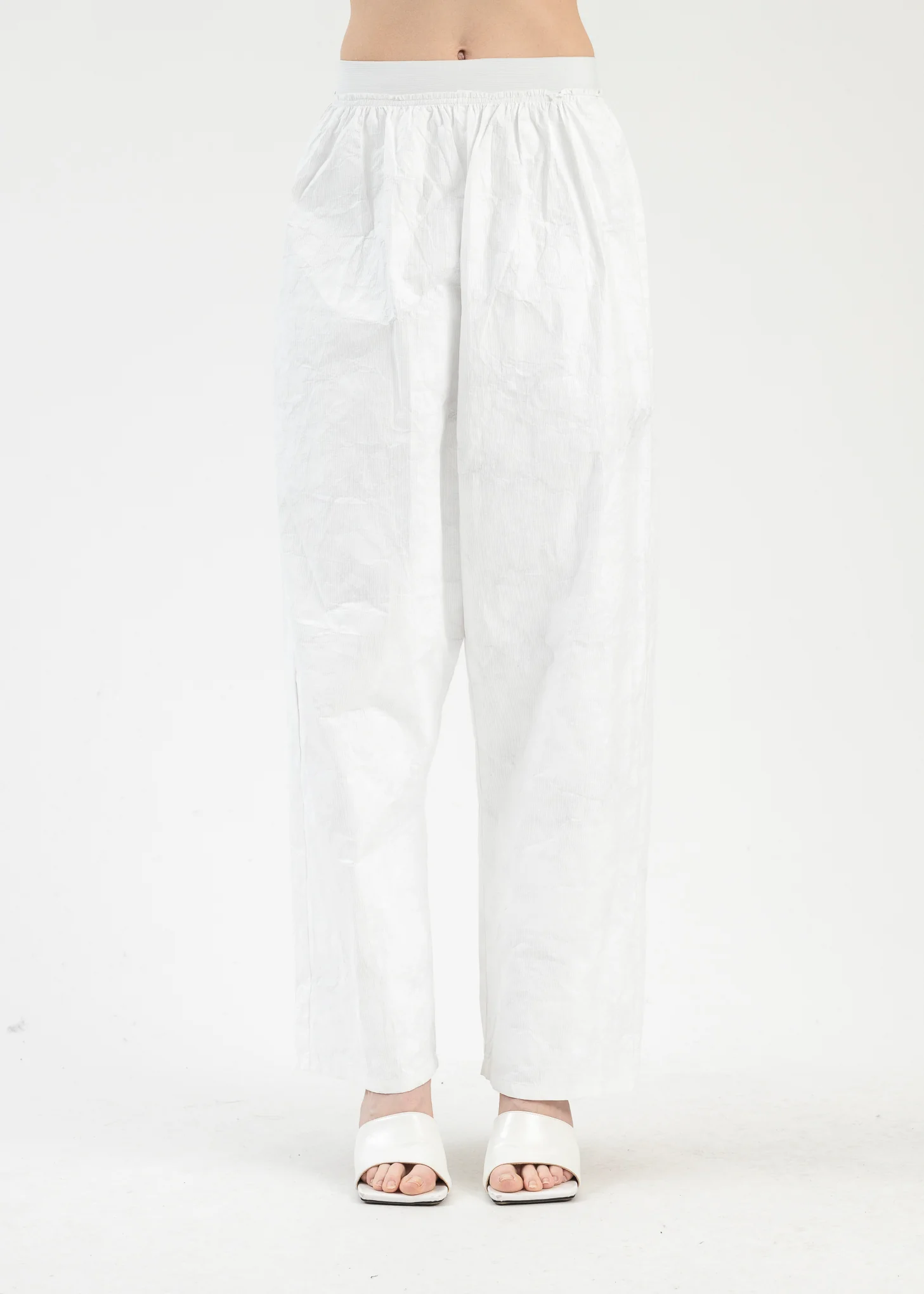 White Relax Crinkled Pants