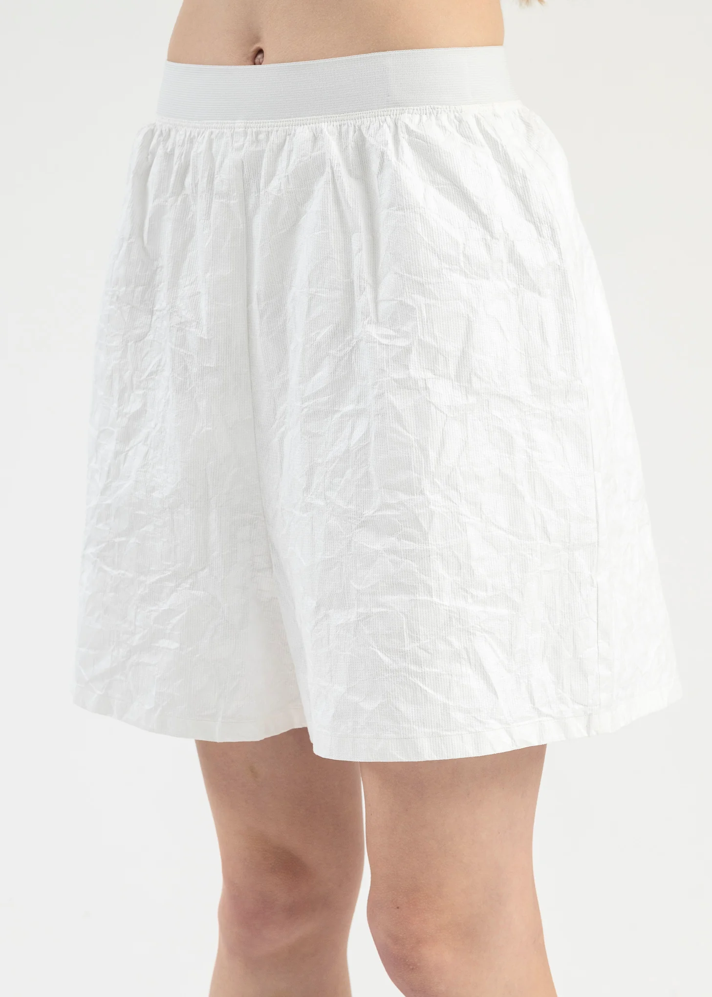 White Relax Crinkled Short - Image 2