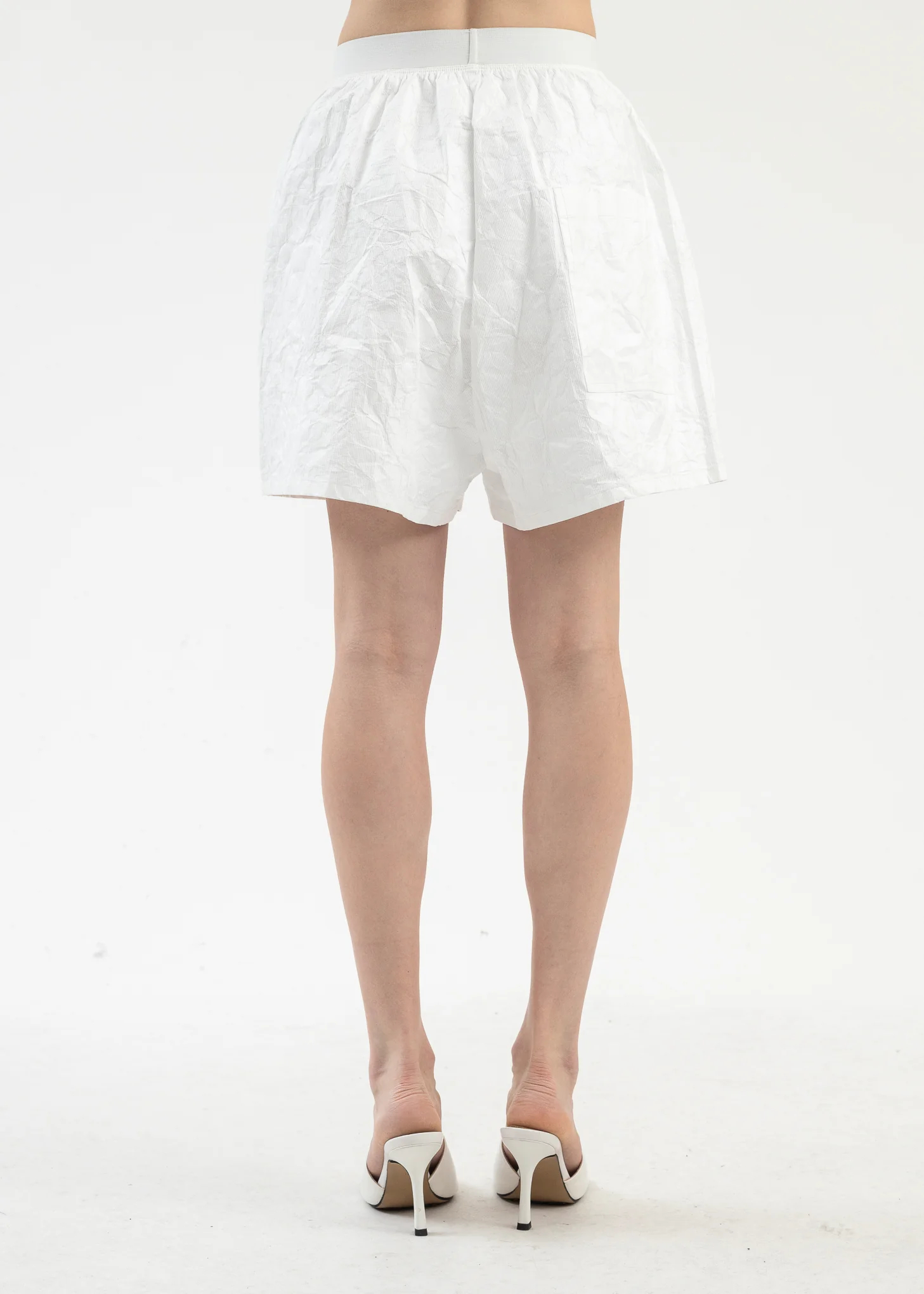 White Relax Crinkled Short - Image 4