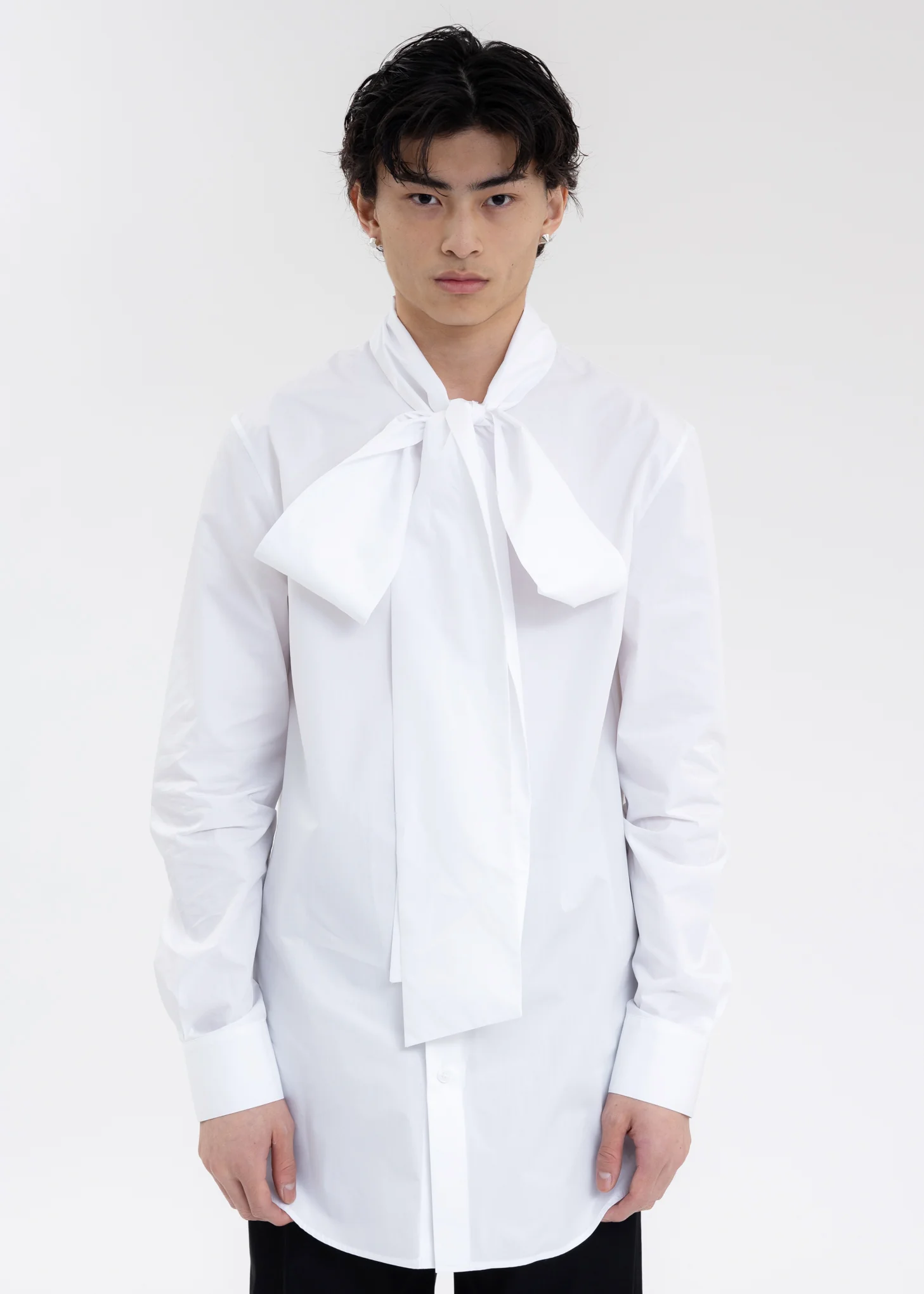 WHITE RIBBON COLLAR SHIRT