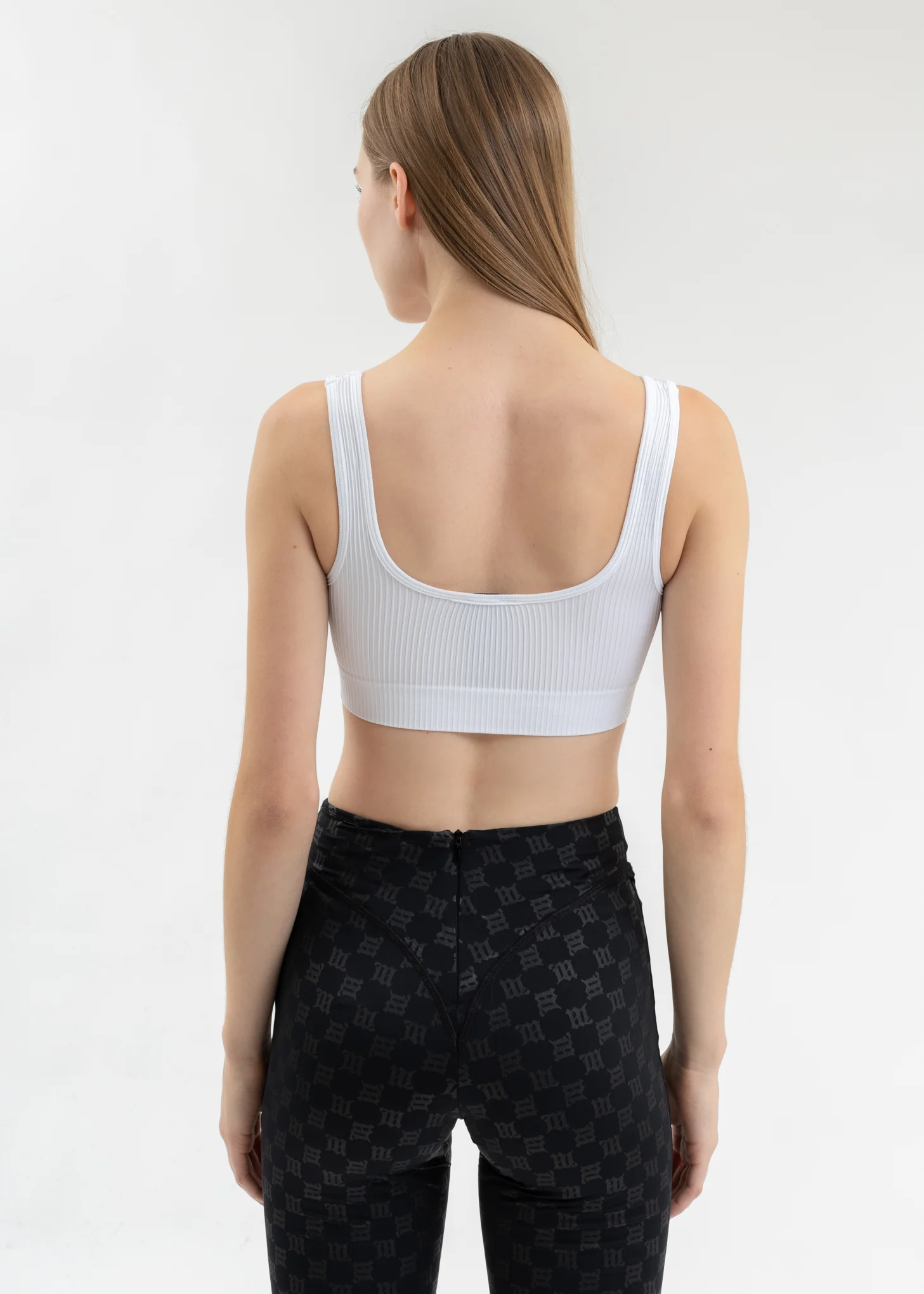 WHITE RIBBED SEAMLESS BRALETTE - Image 4