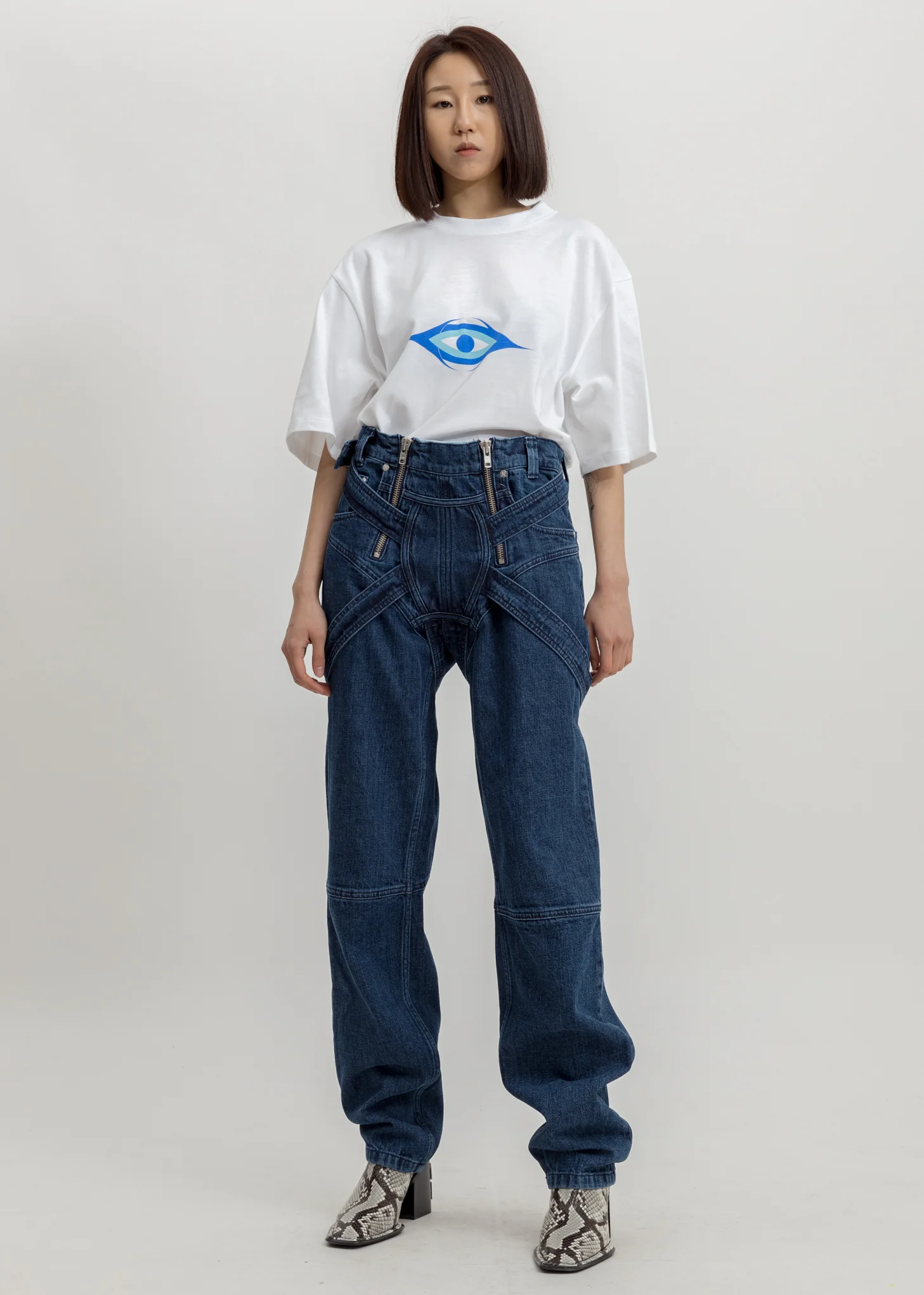 White Screen Print T-Shirt - Image 5