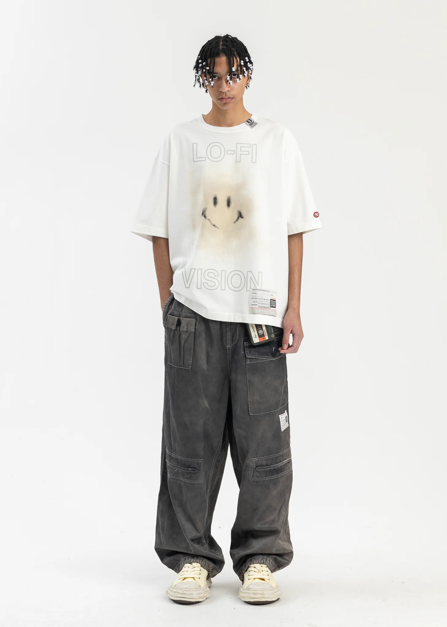 WHITE SMILY FACE PRINTED TEE - Image 5