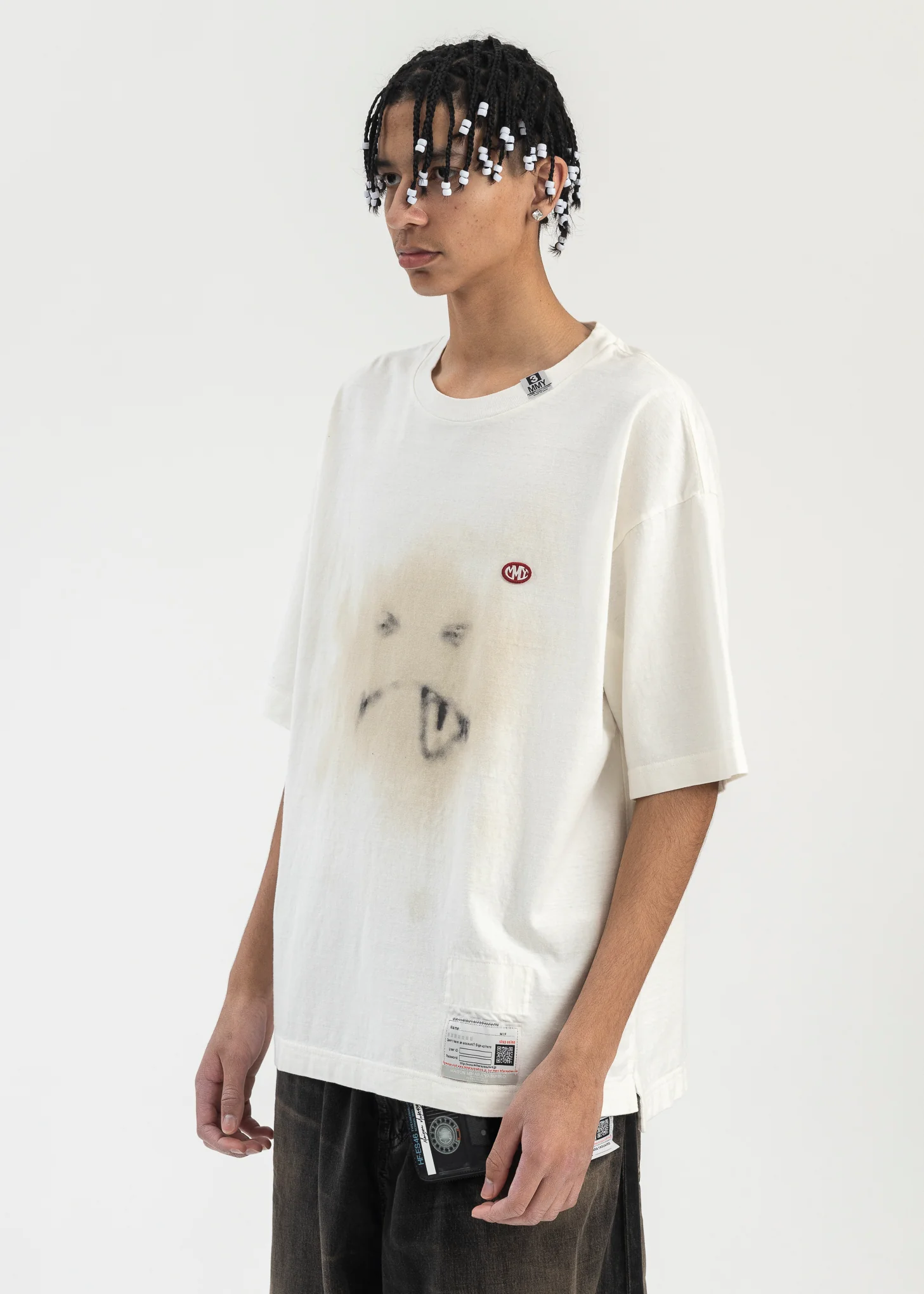 WHITE SMILY FACE PRINTED TEE 2 - Image 3
