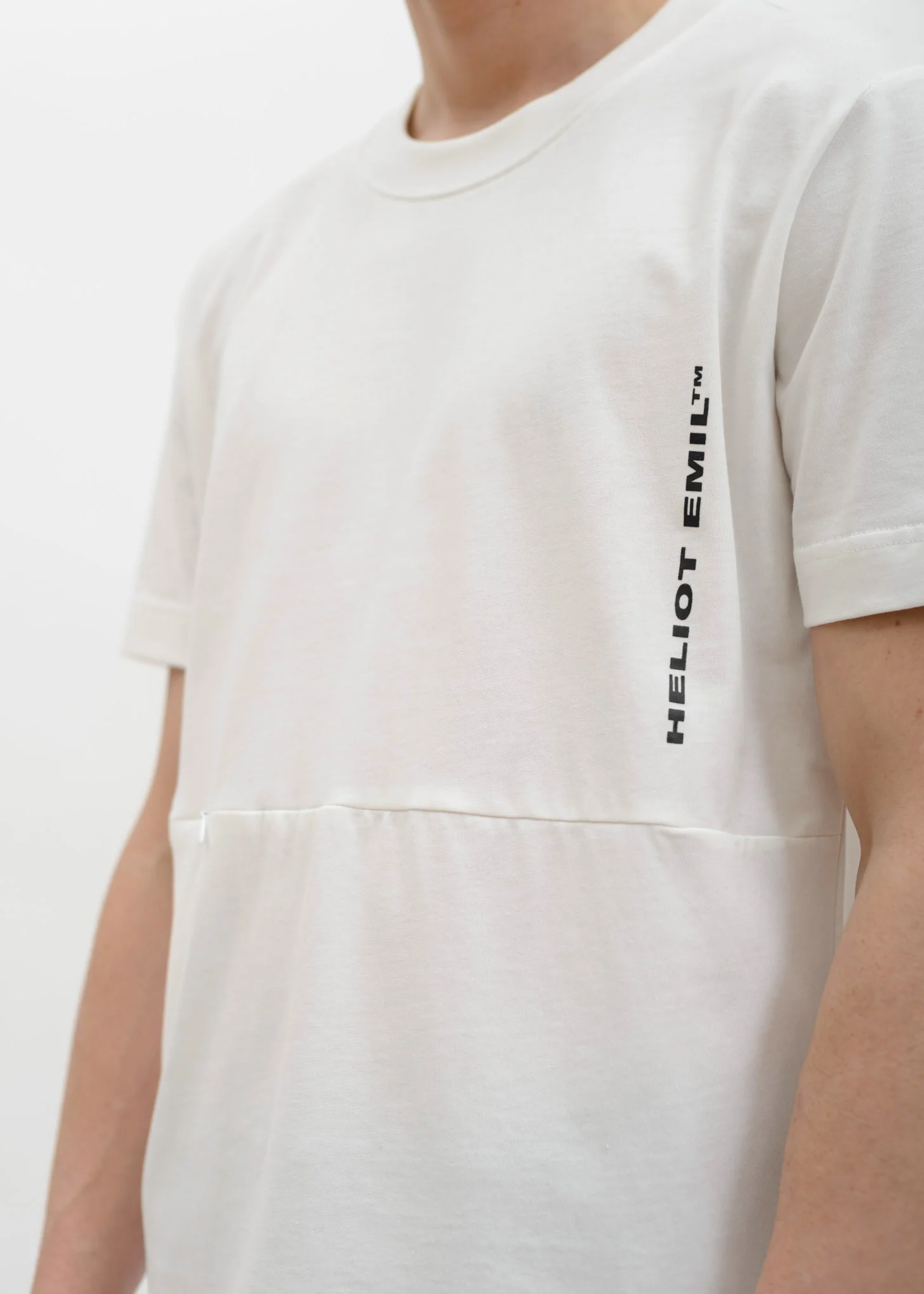 White T-Shirt w/ Zipper Opening - Image 4