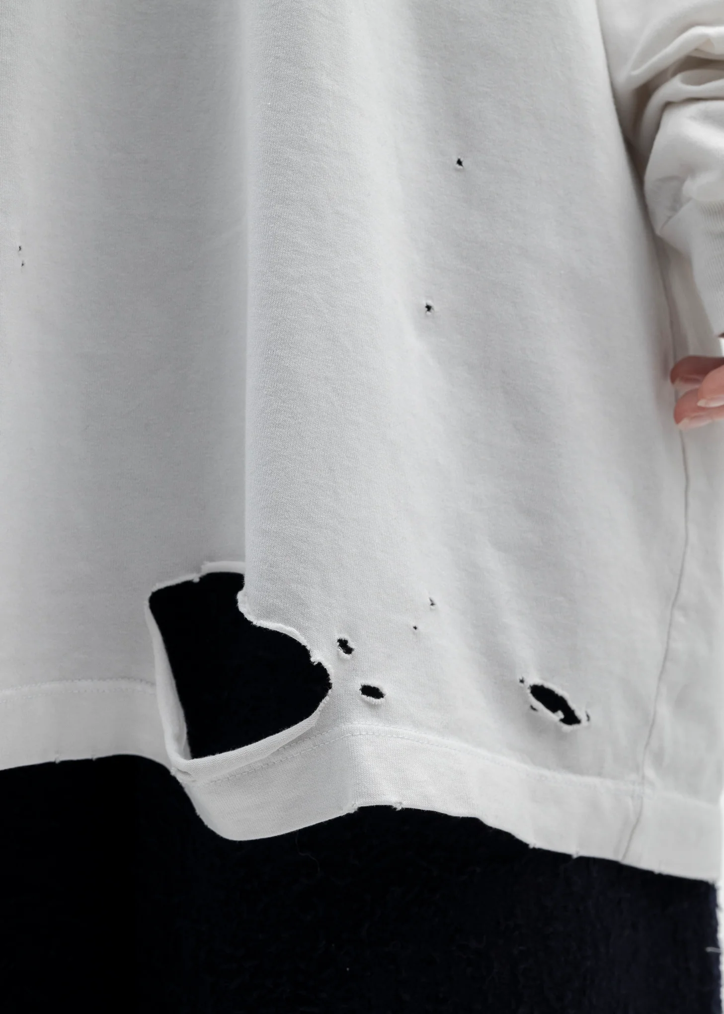 WHITE T-SHIRT WITH MY FRIEND - Image 5