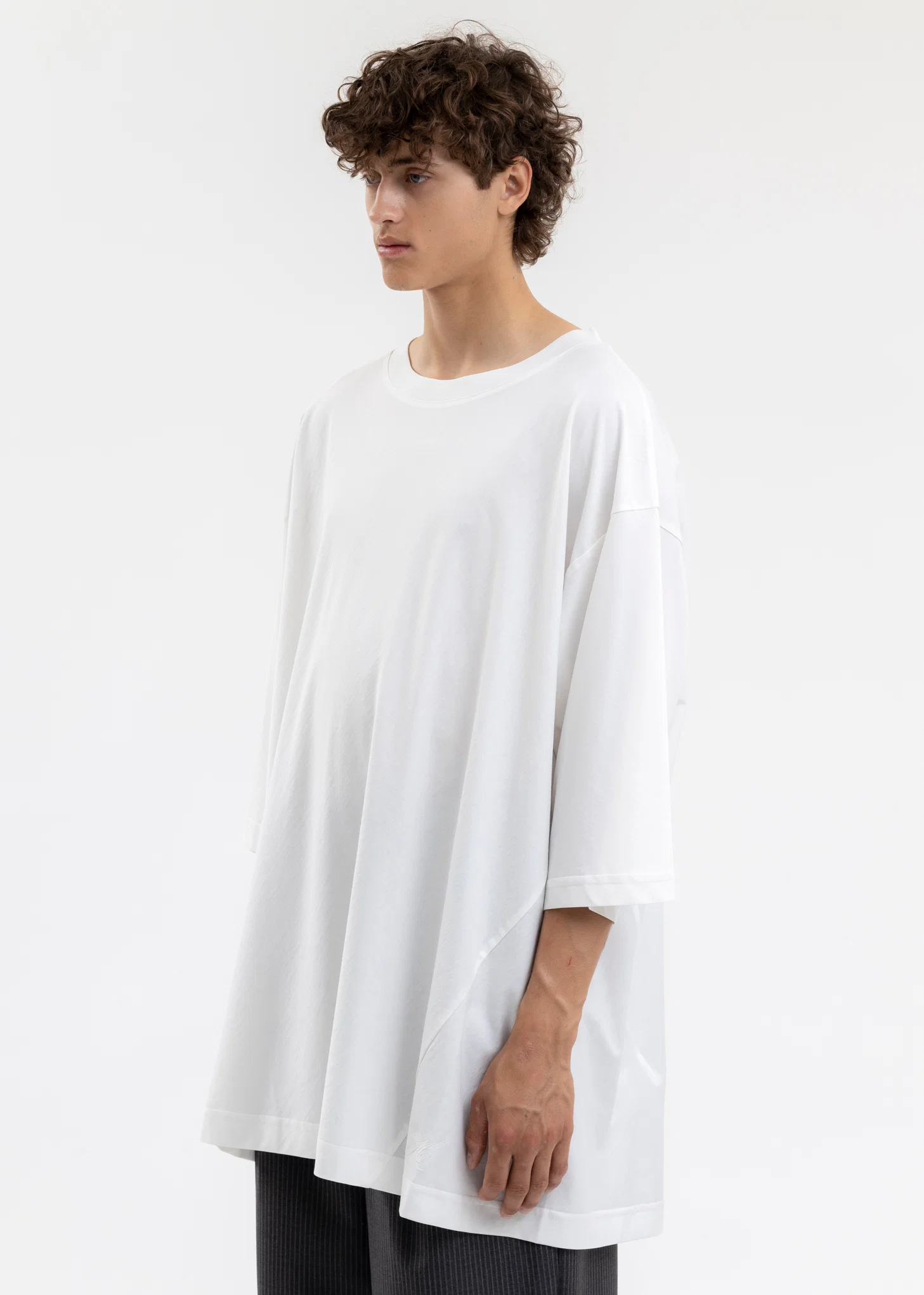White Twisted T-Shirt - Image 3
