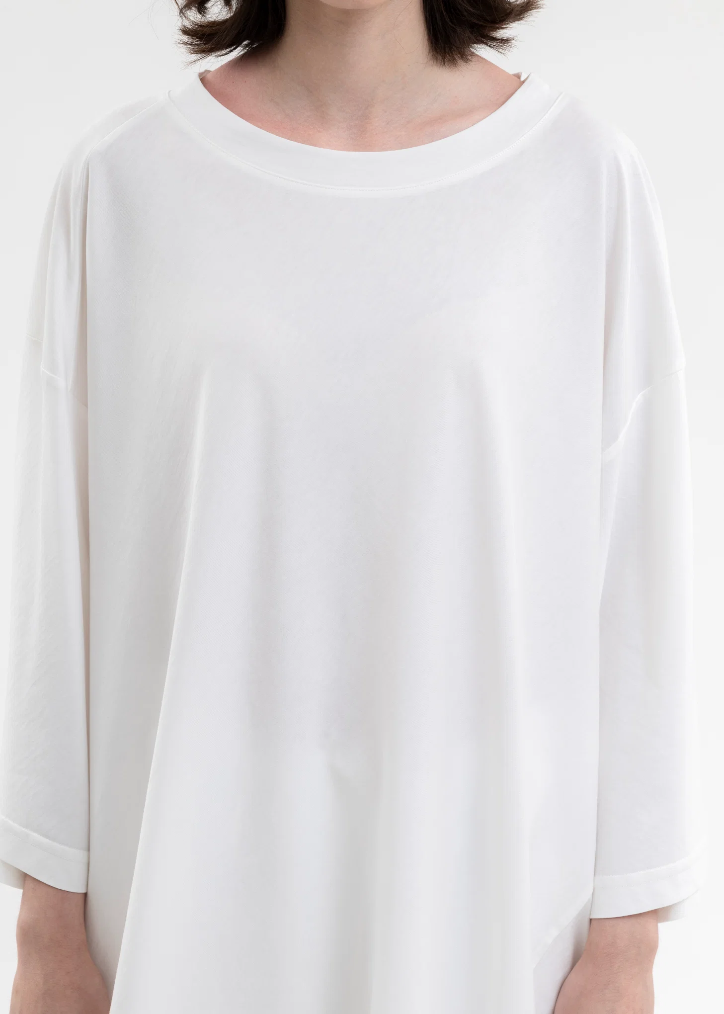 White Twisted T-Shirt - Image 5
